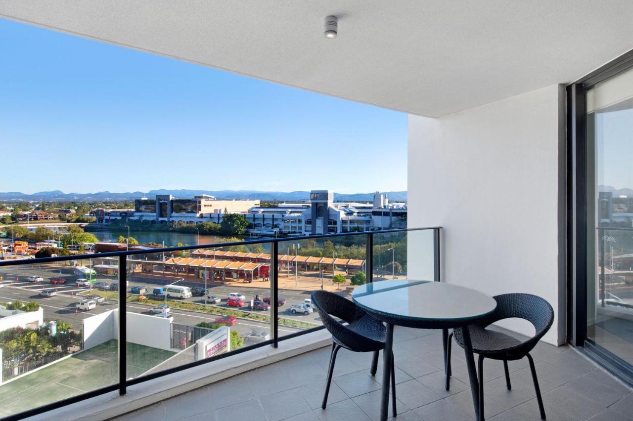 Sierra Grand Deluxe 1 Bedroom - Coasthm Apartment *