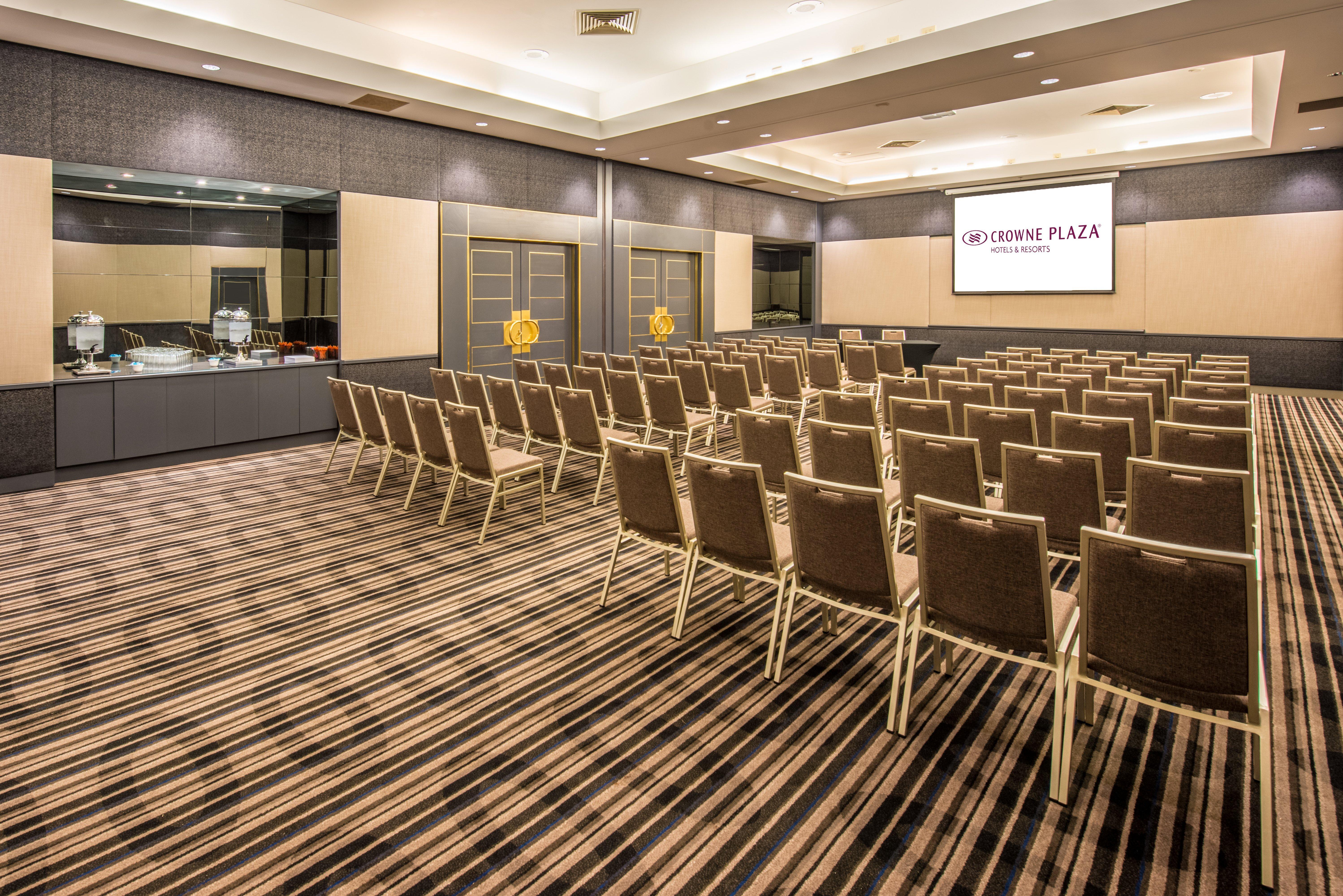 Crowne Plaza Surfers Paradise By Ihg Hotel