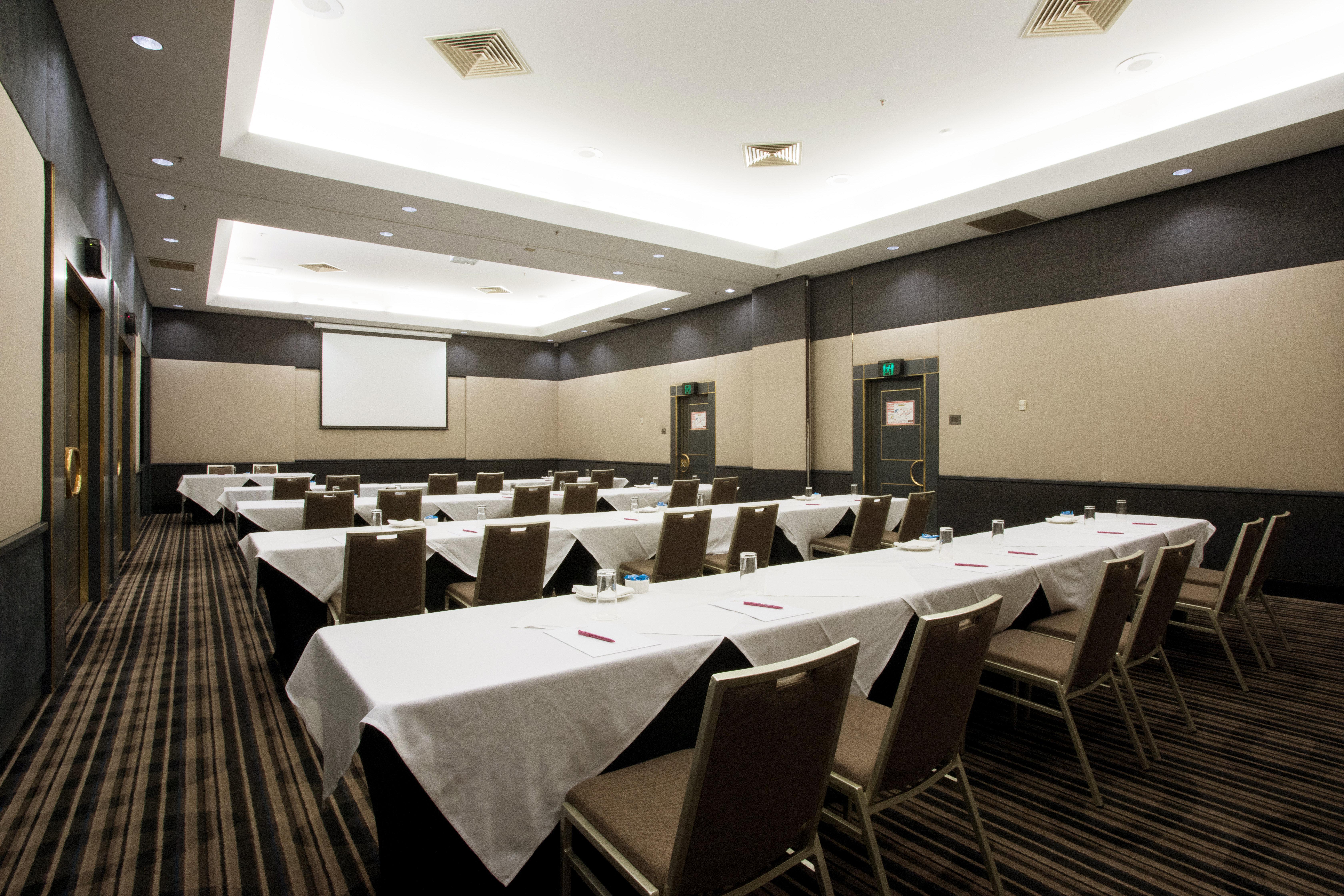 Crowne Plaza Surfers Paradise By Ihg Hotel