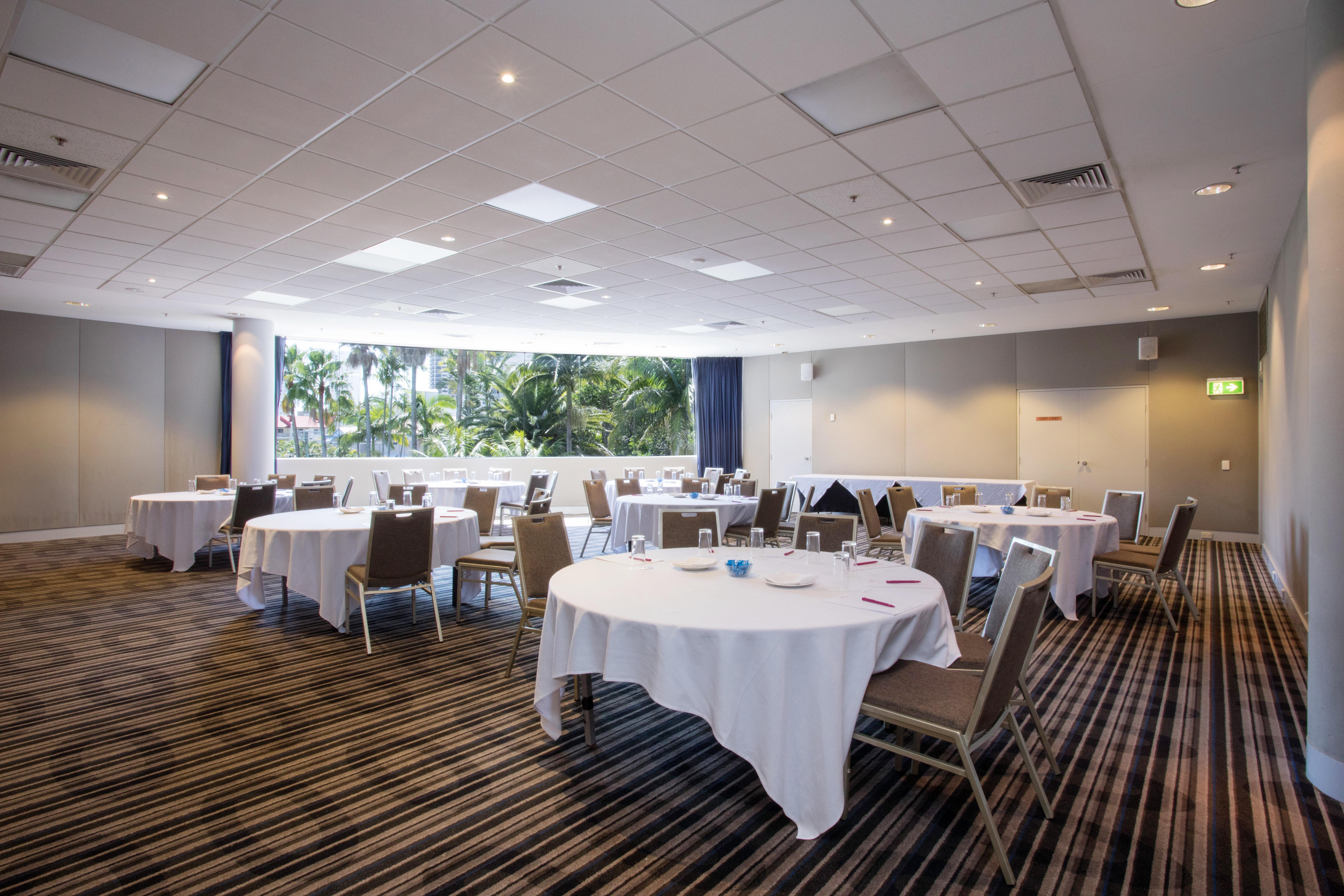 Crowne Plaza Surfers Paradise By Ihg 4*
