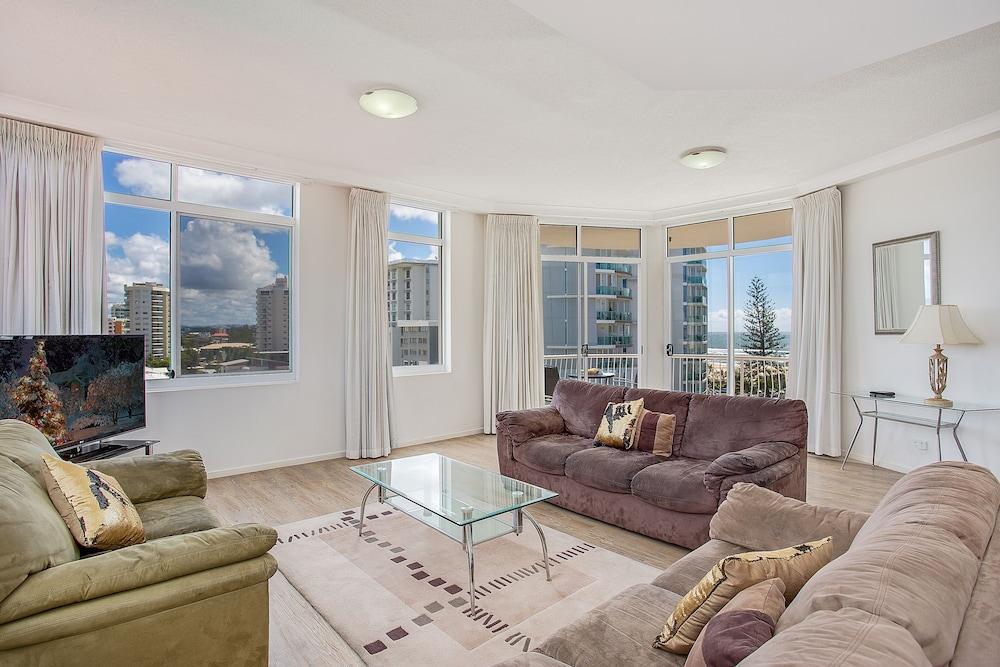 Aparthotel Kirra Gold Coast