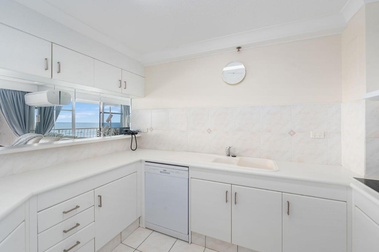 8th Floor Ocean View Apartment *