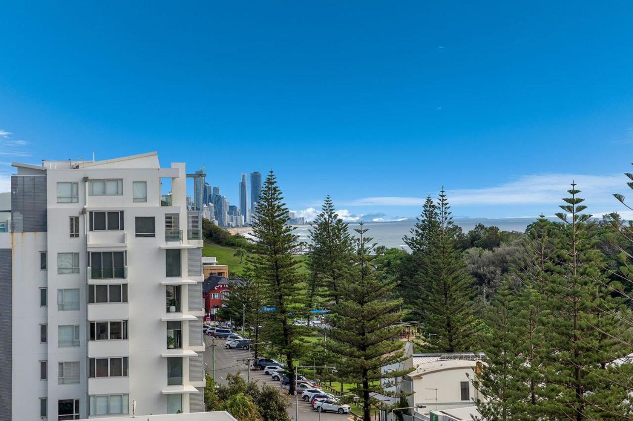 8th Floor Ocean View Gold Coast