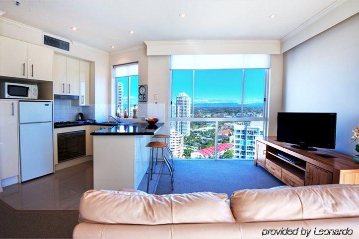 Pacific Views Aparthotel 4*