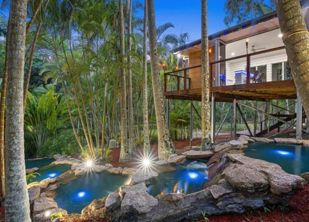 Holiday home Paradise Retreat With Waterfall & Pool On 2000m2 *