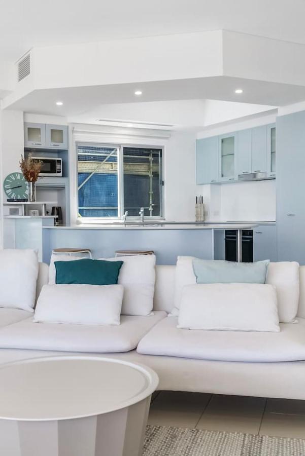 Apartment 'aqua La Vista' A Dreamy Coastal Escape By The Gold Coast