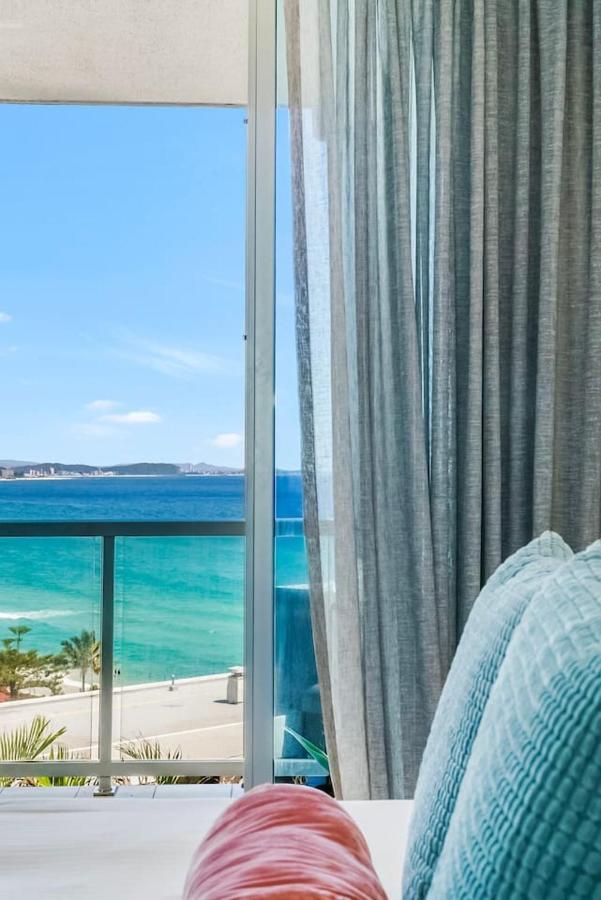Apartment 'aqua La Vista' A Dreamy Coastal Escape By The Gold Coast