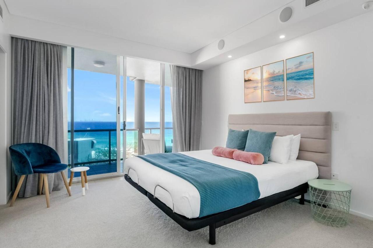 'aqua La Vista' A Dreamy Coastal Escape By The Apartment
