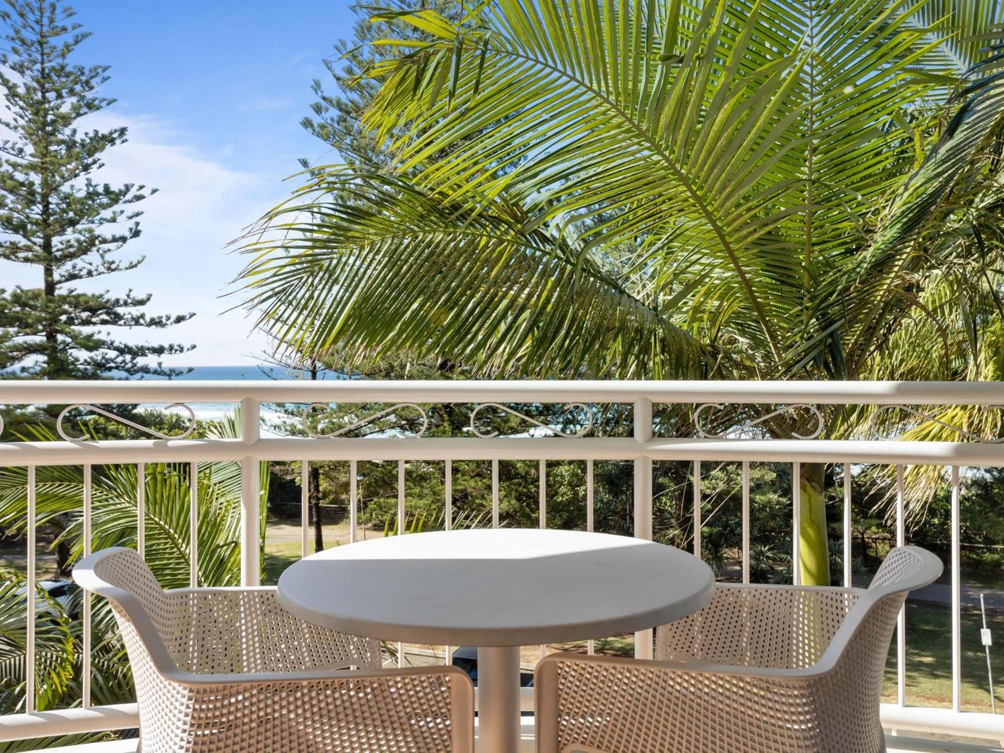 Ultiqa Burleigh Mediterranean Aparthotel