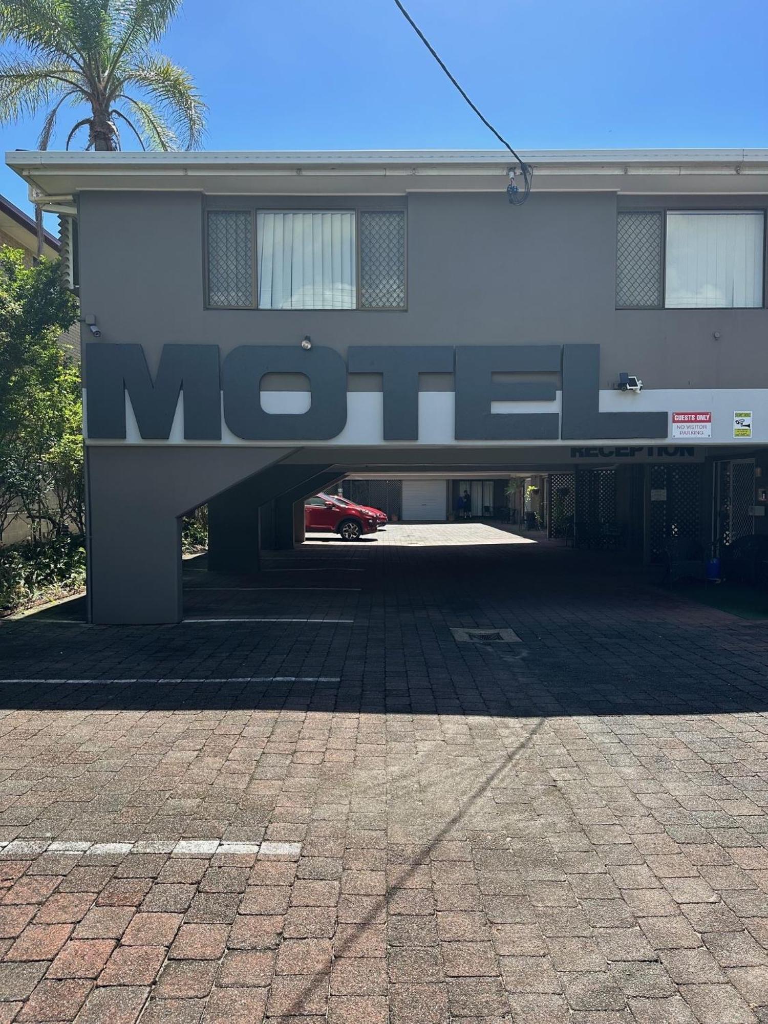 Motel Airport - Only 300 Meters To Airport Terminal Gold Coast