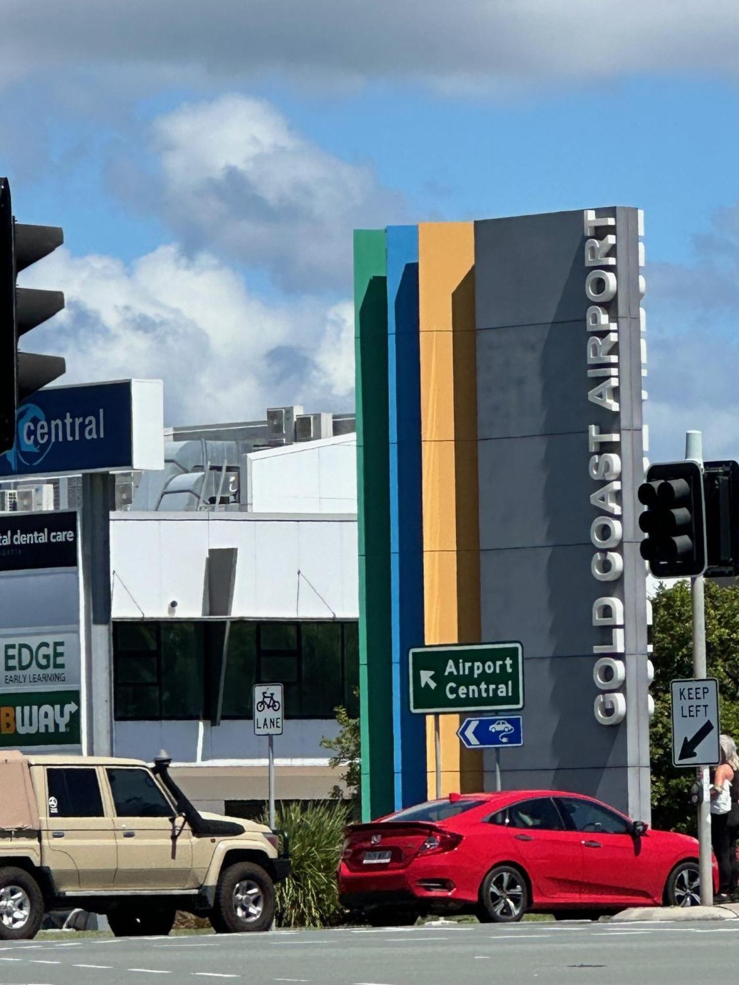 Airport - Only 300 Meters To Airport Terminal Gold Coast