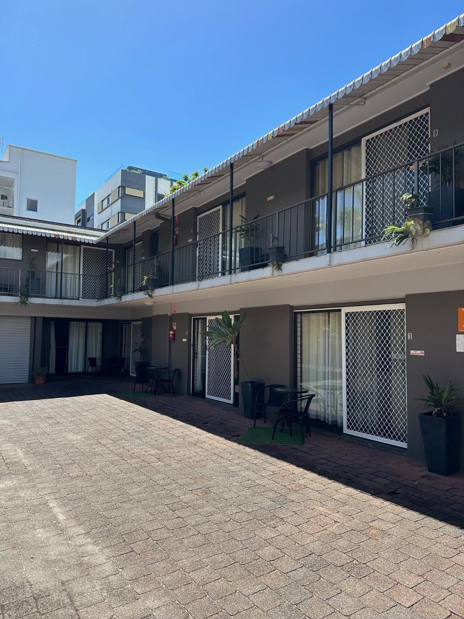Airport - Only 300 Meters To Airport Terminal Gold Coast