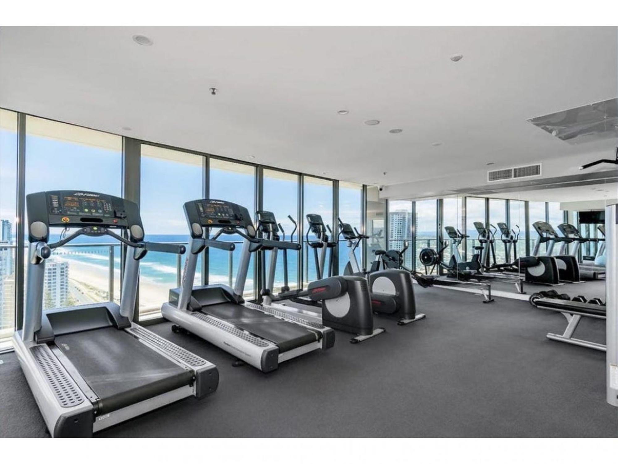 Apartamento Wonderful 2-bed With Pool, Gym & Scenic Views