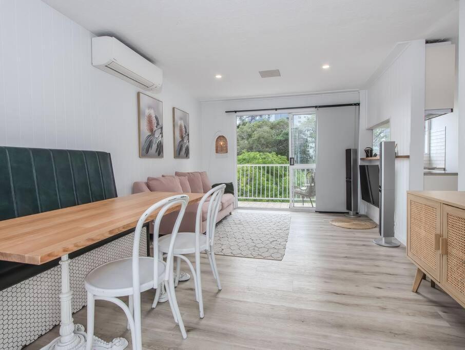 Apartment The Local Burleigh Heads *