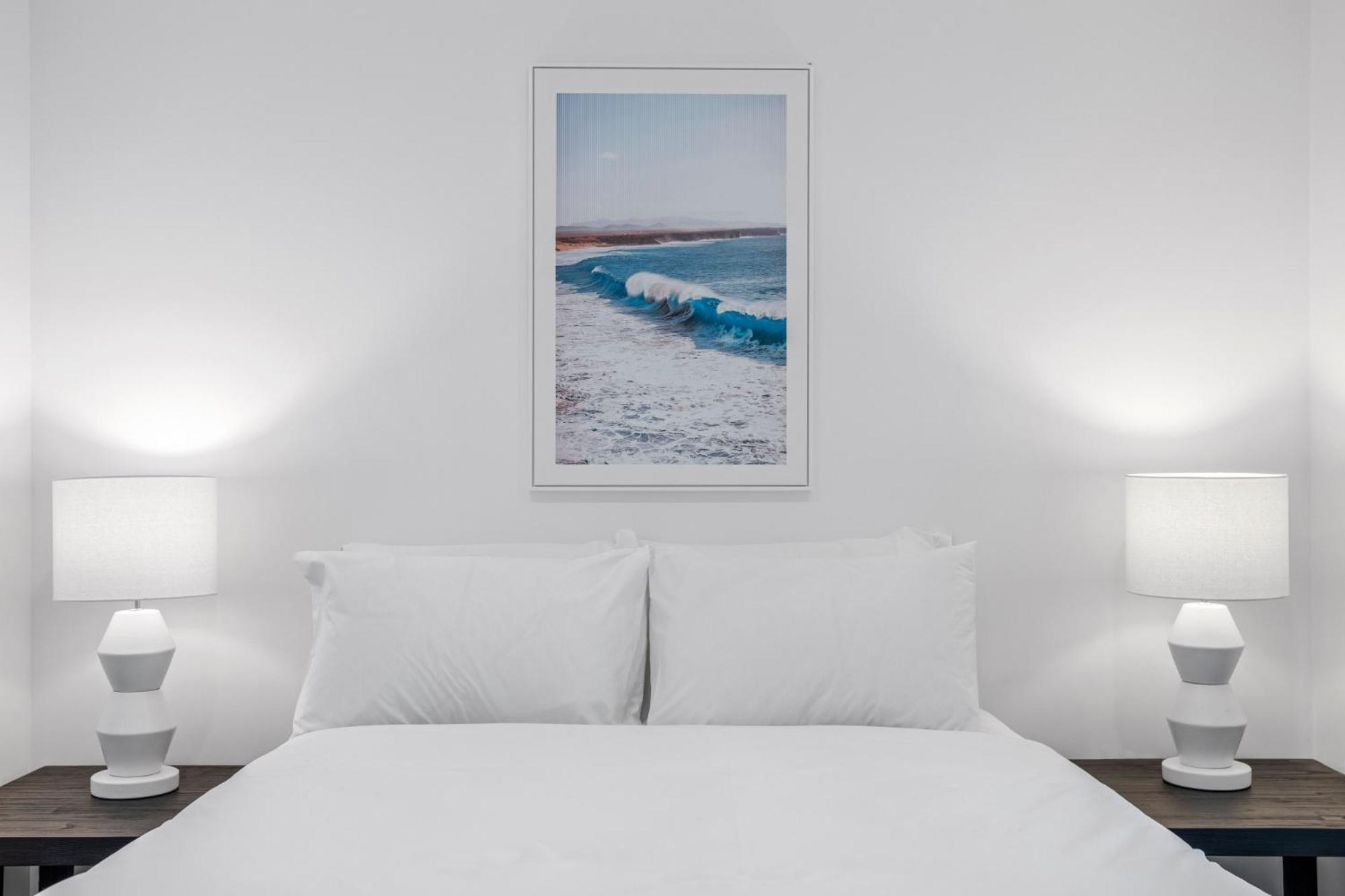 Oceanview 2-bed With Pool, Sauna, Gym & Parking