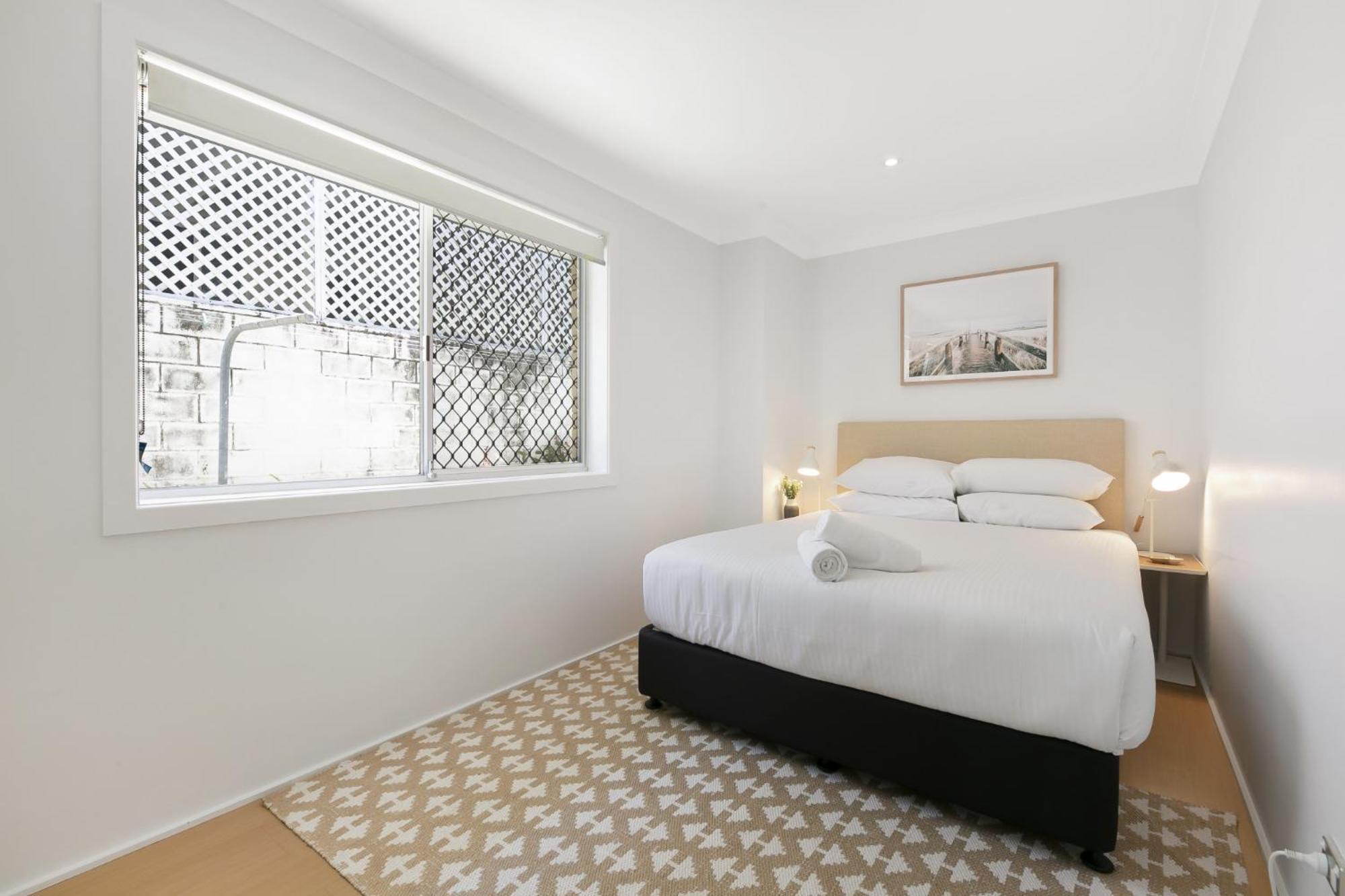 Ground Floor 2-bed Mermaid Pad With Parking Apartment