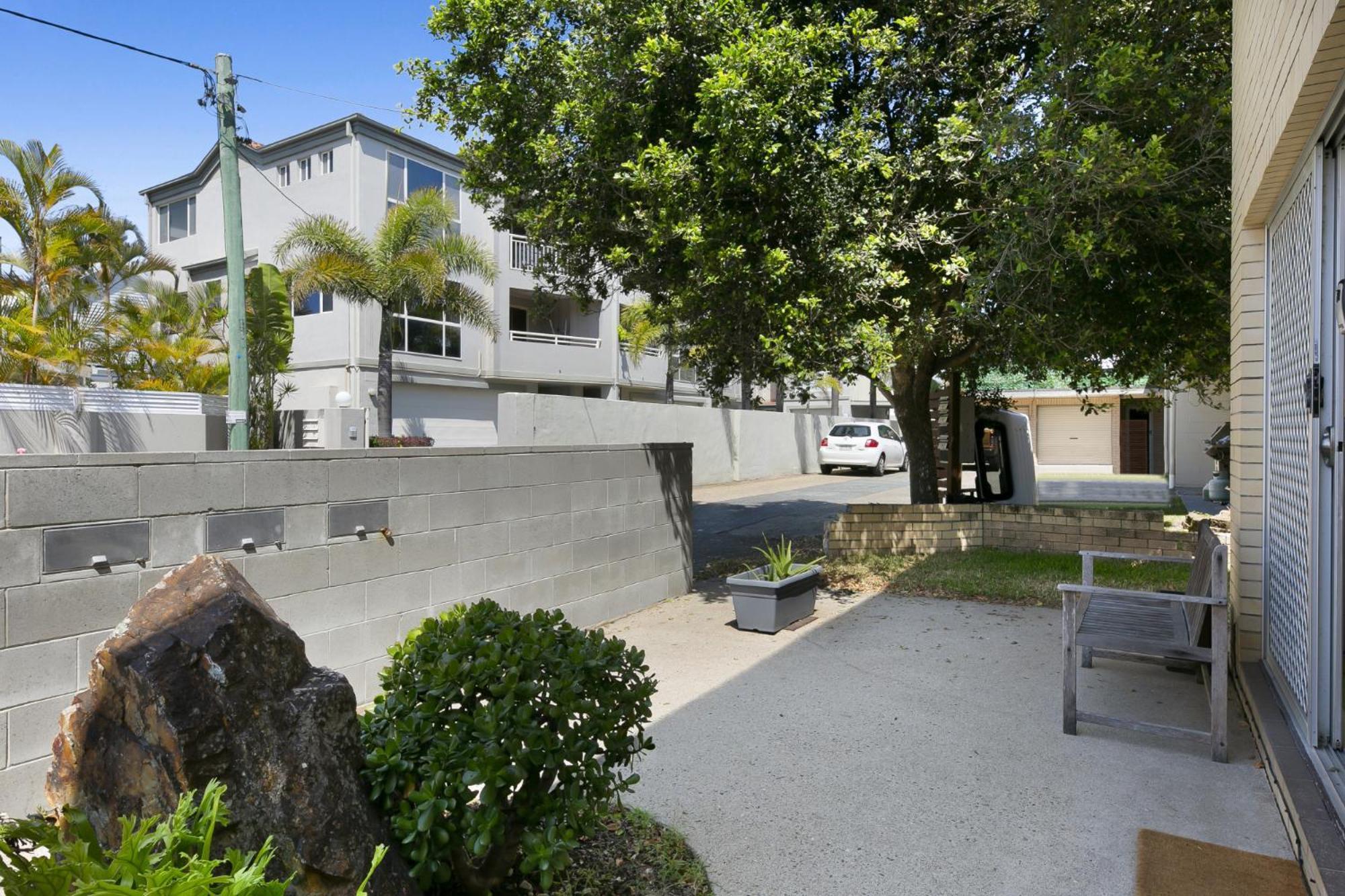 Apartment Ground Floor 2-bed Mermaid Pad With Parking *