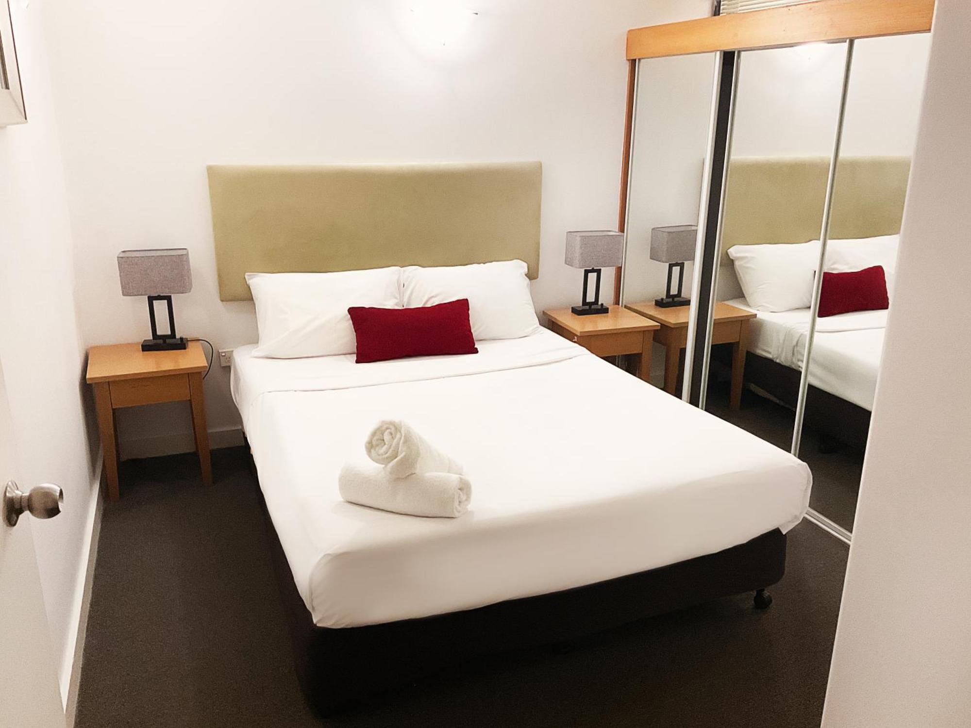Tiki Surfers Paradise 4*