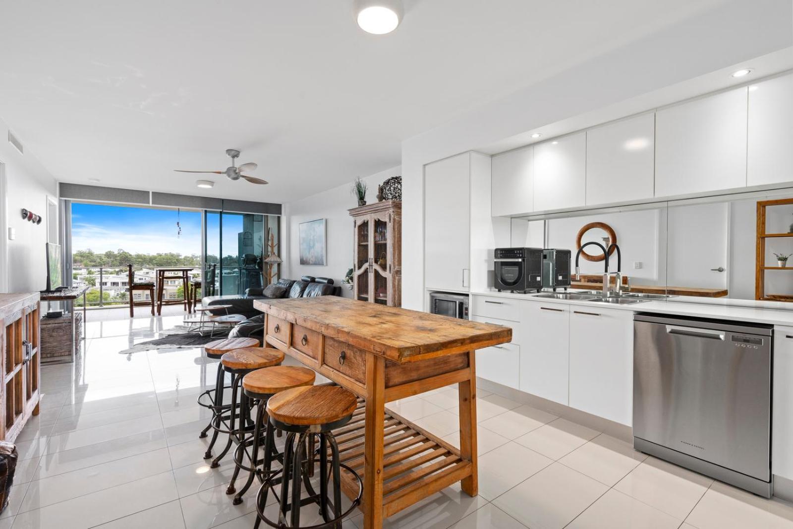 Harbour Quays Hotel Gold Coast