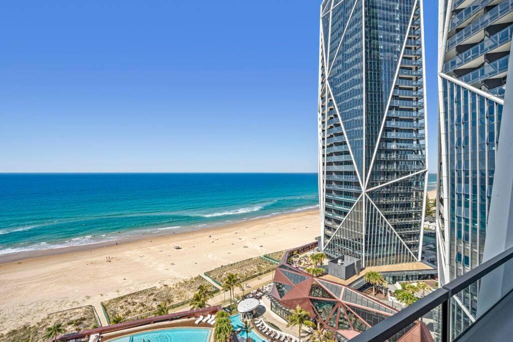 Apartment Luxury Jewel Beachfront King Gold Coast