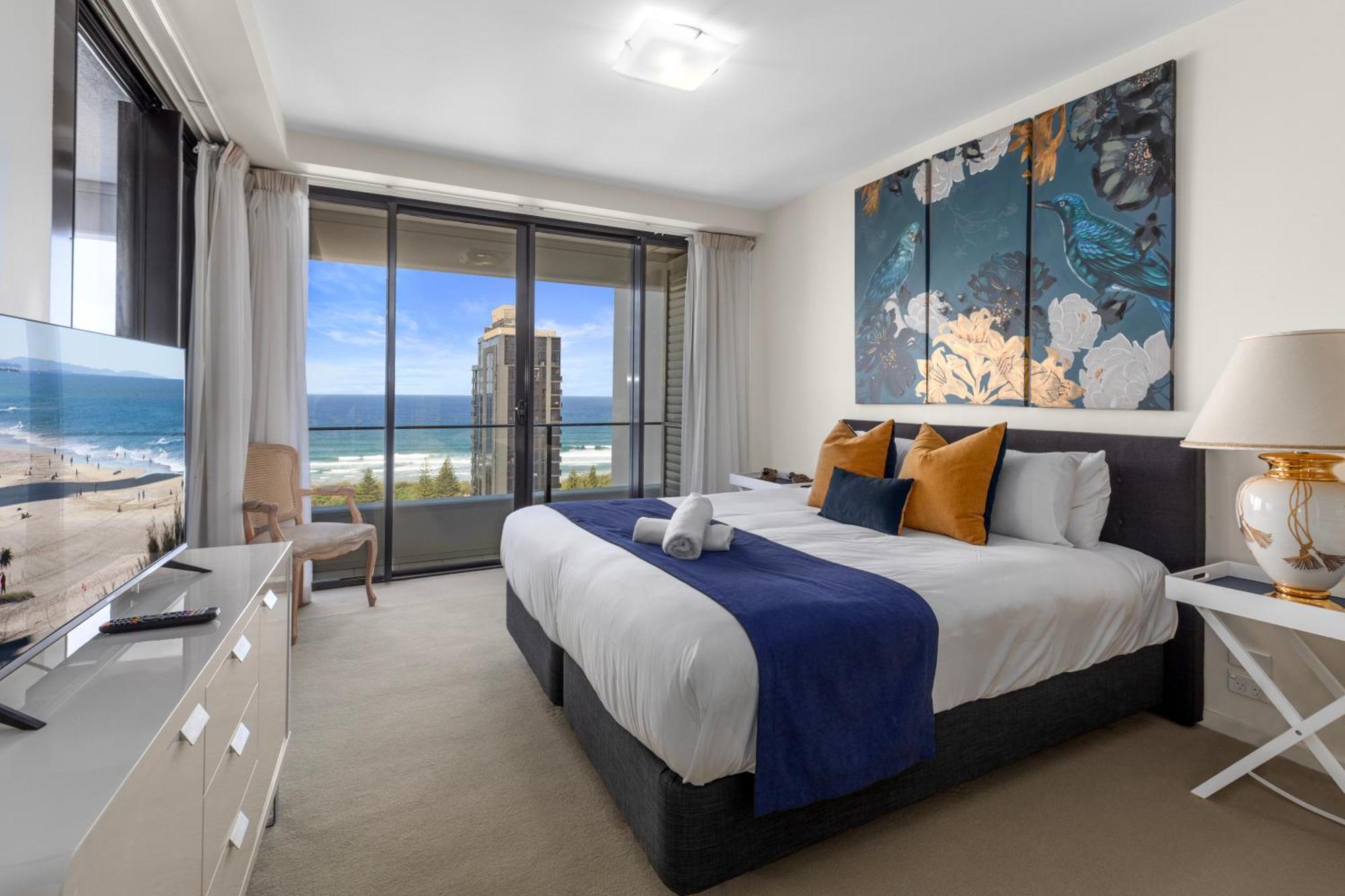 Ultra Broadbeach Resort 4*