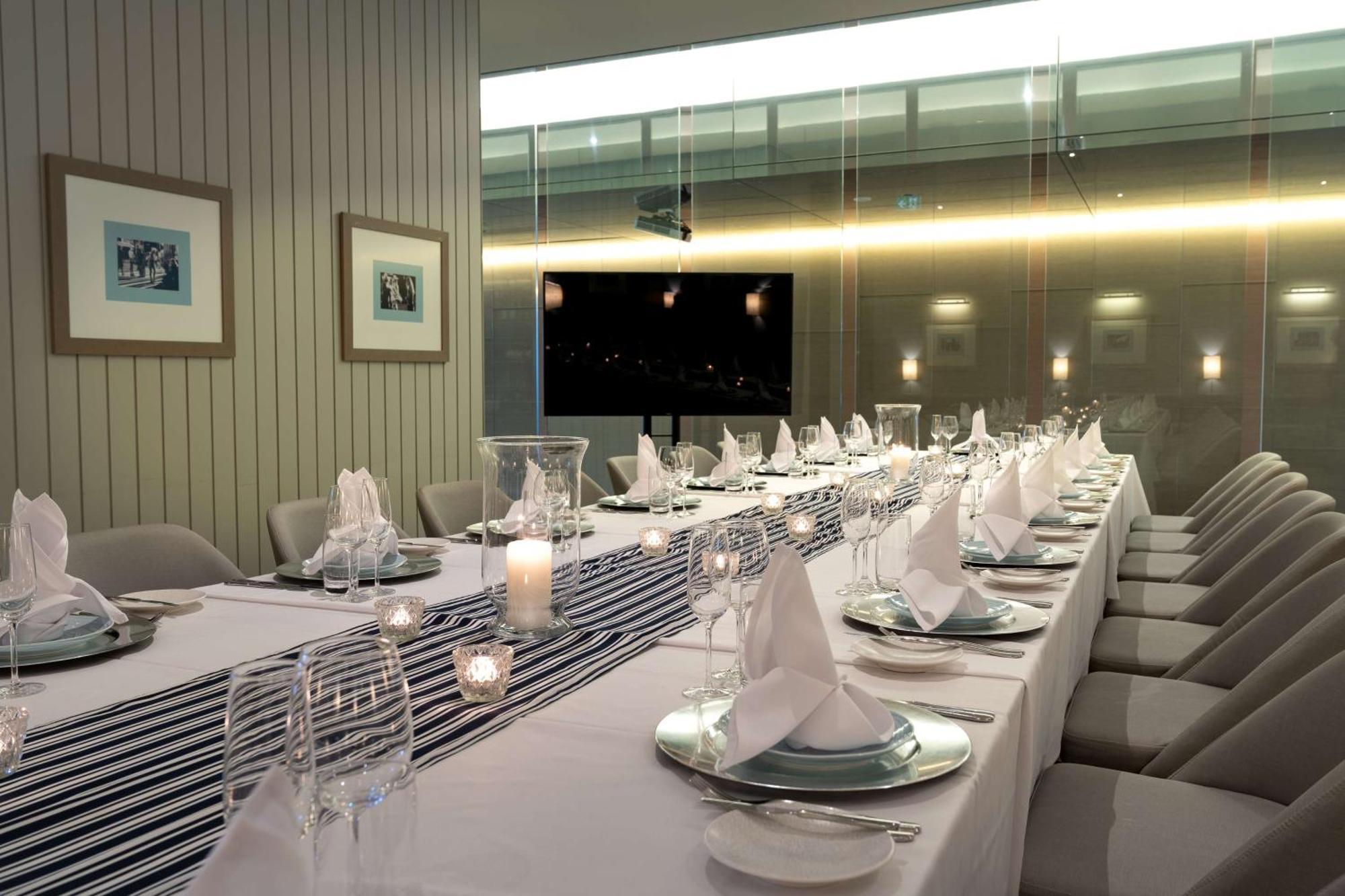 Resort Hilton Surfers Paradise & Residences 5*