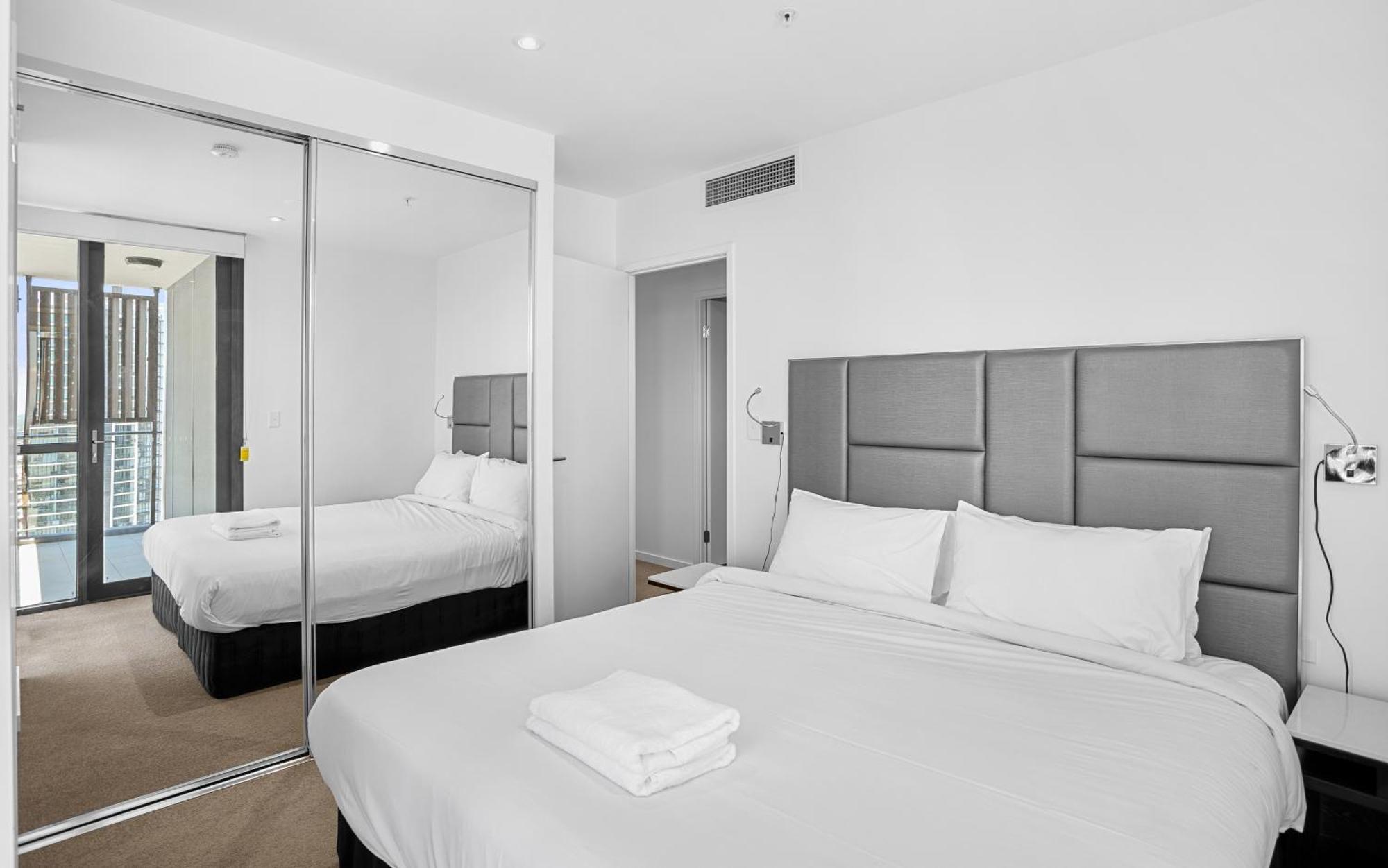 Convenient Located 2 Bedroom Next To Casino Apartment *