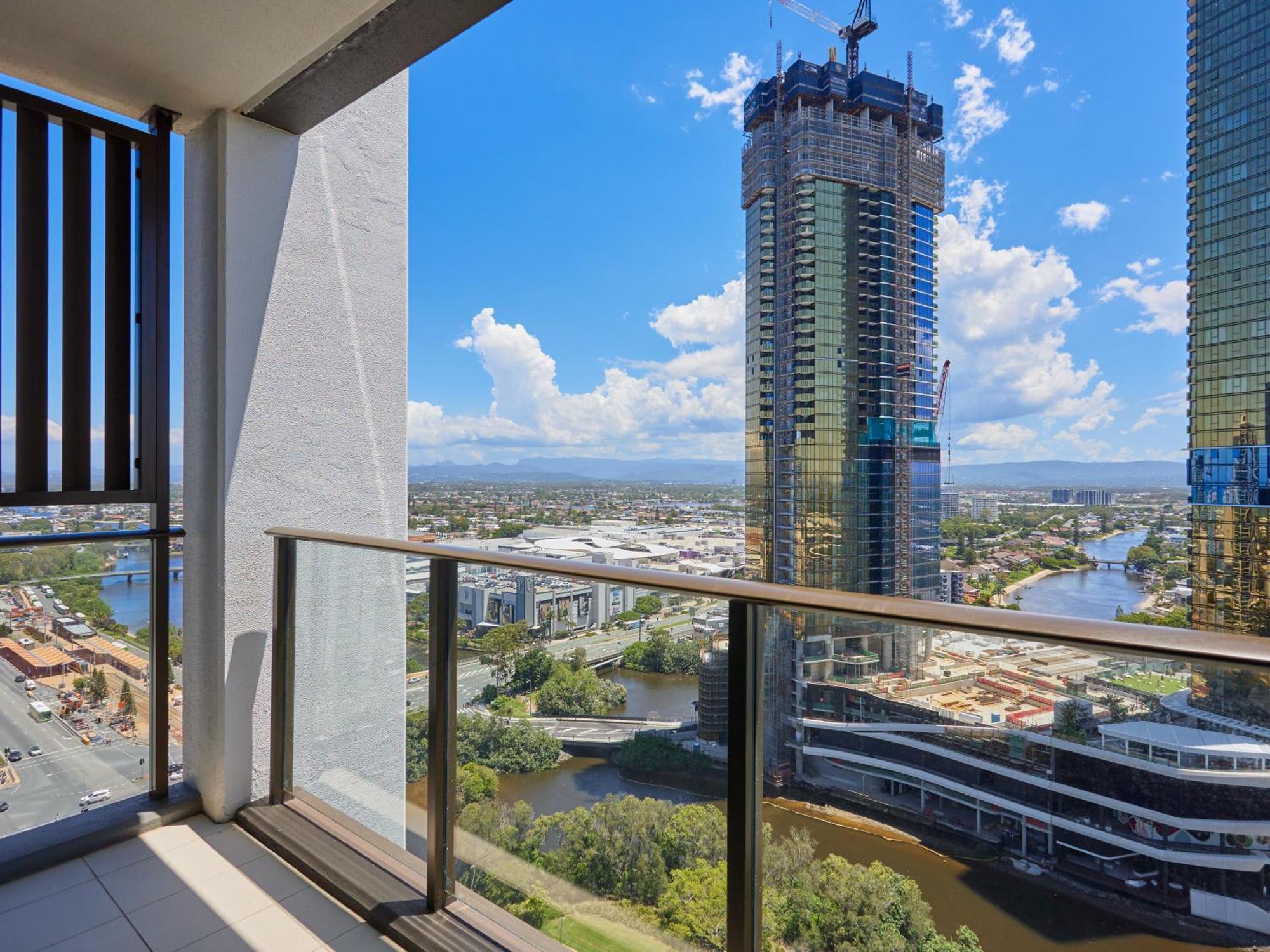 Convenient Located 2 Bedroom Next To Casino Gold Coast