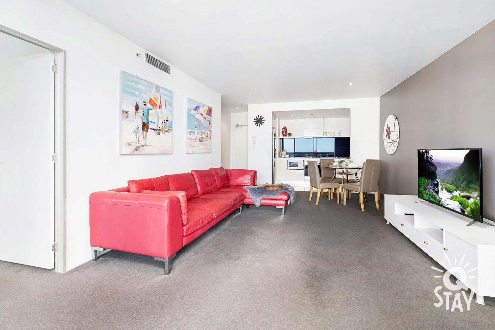 Circle On Cavill 2 Bedroom 1 Bathroom Ocean View — Q * Gold Coast