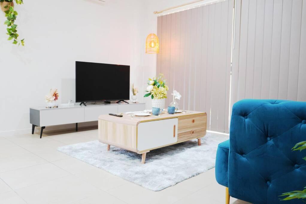 Entire House In Pimpama Gold Coast