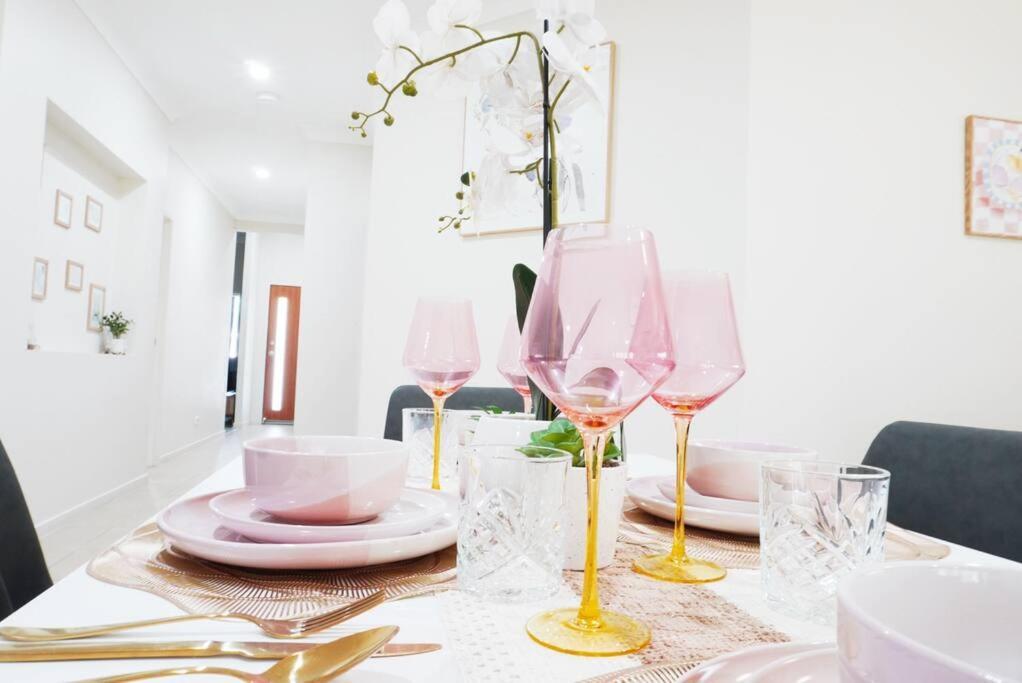 Entire House In Pimpama Pousada Gold Coast