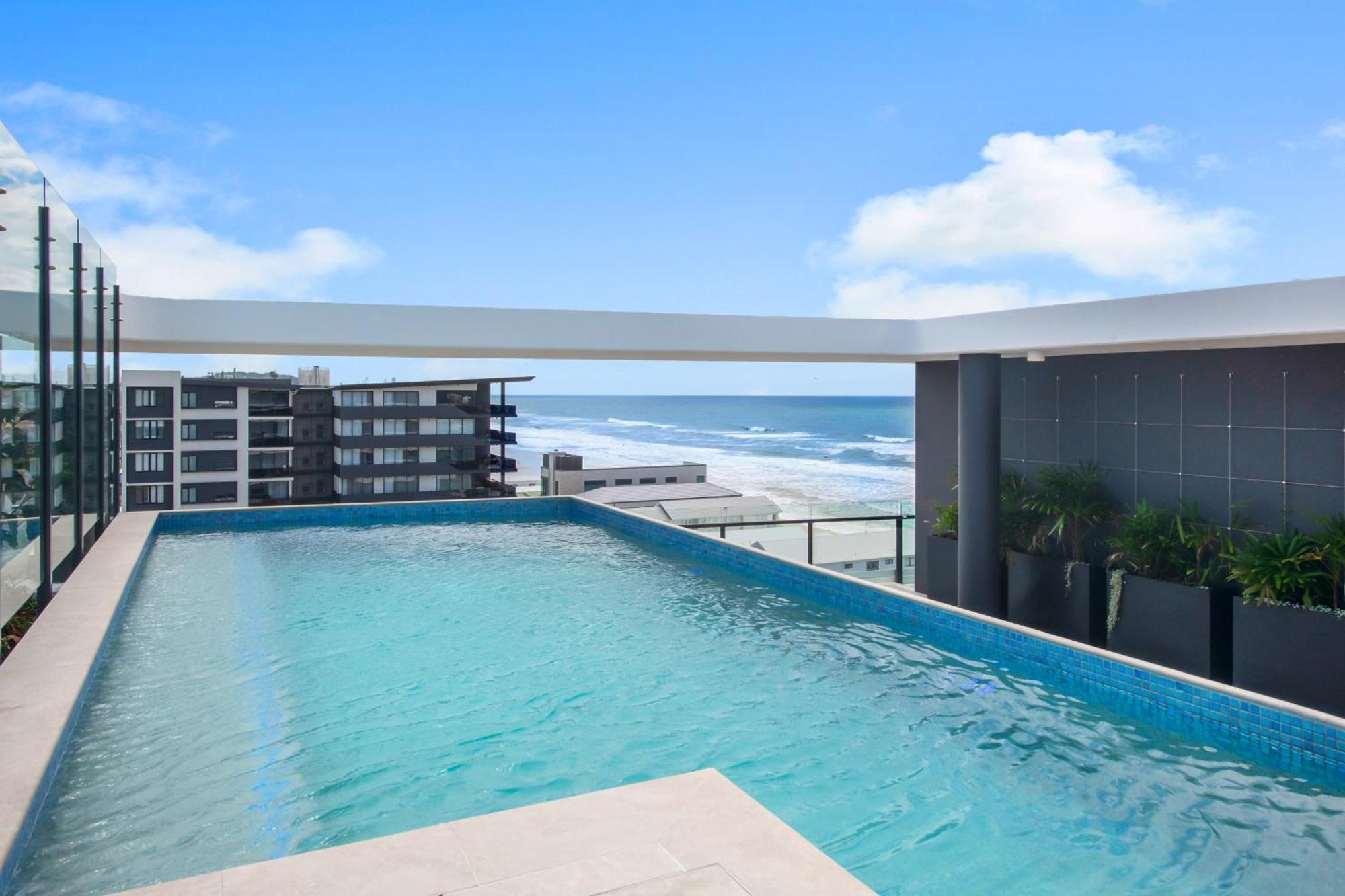 Village Palm - Brand New 2 Bedroom Apartment Gold Coast