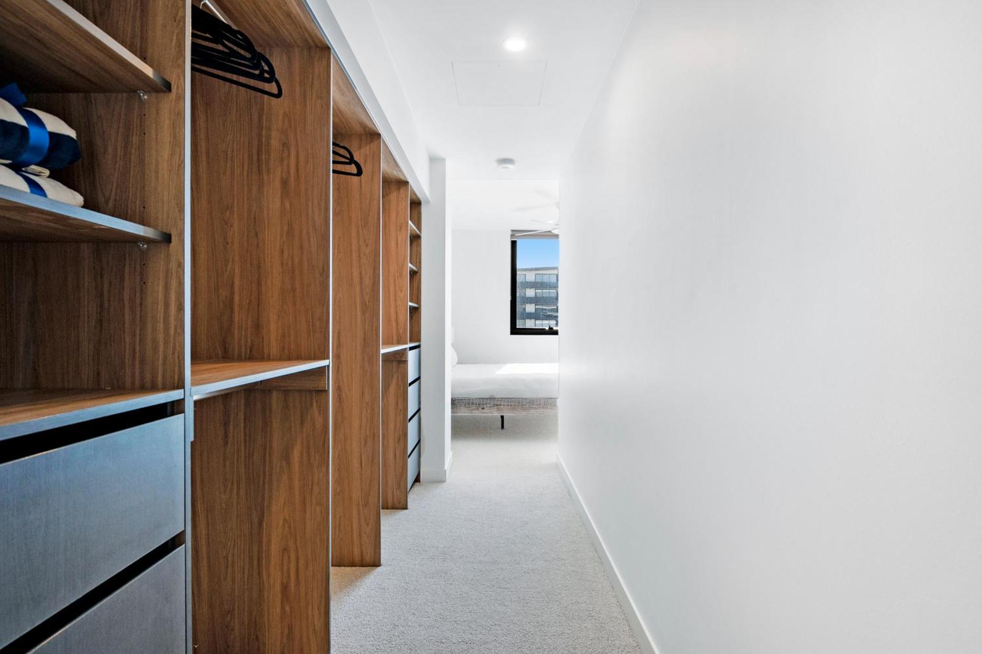 Village Palm - Brand New 2 Bedroom Apartment Gold Coast