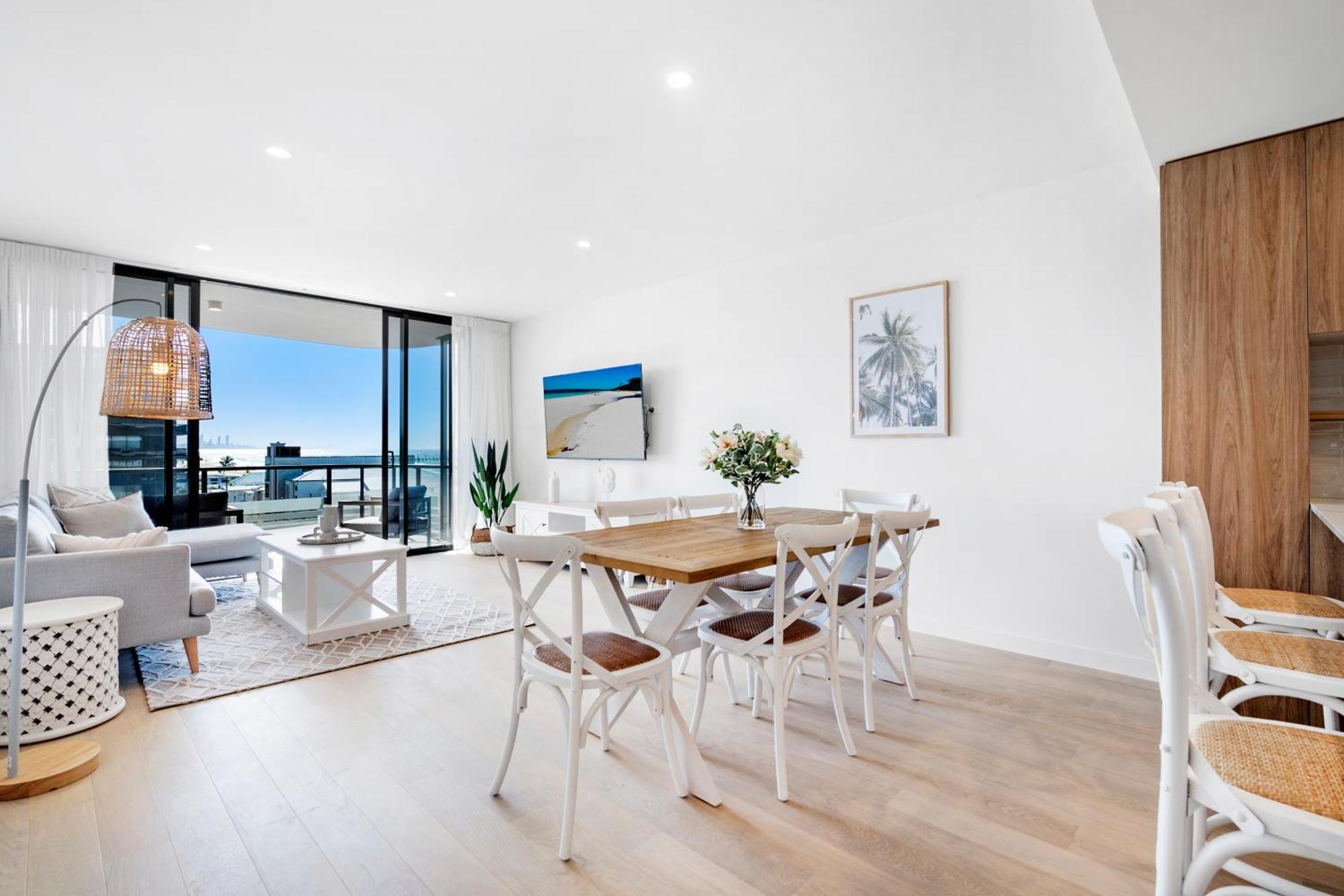 Village Palm - Brand New 2 Bedroom Gold Coast