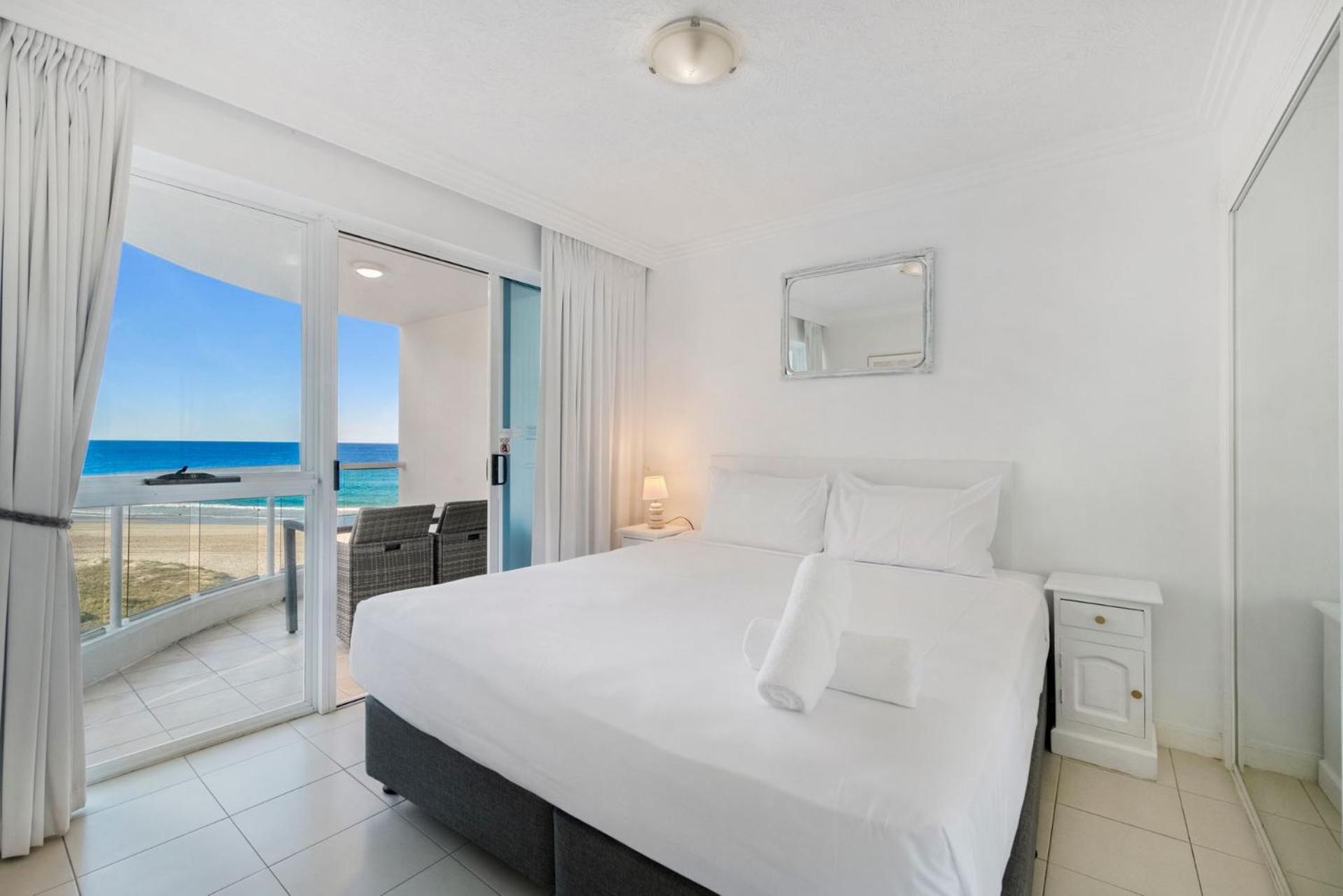 Apartment Beachfront In Palm Beach - Coasthm *