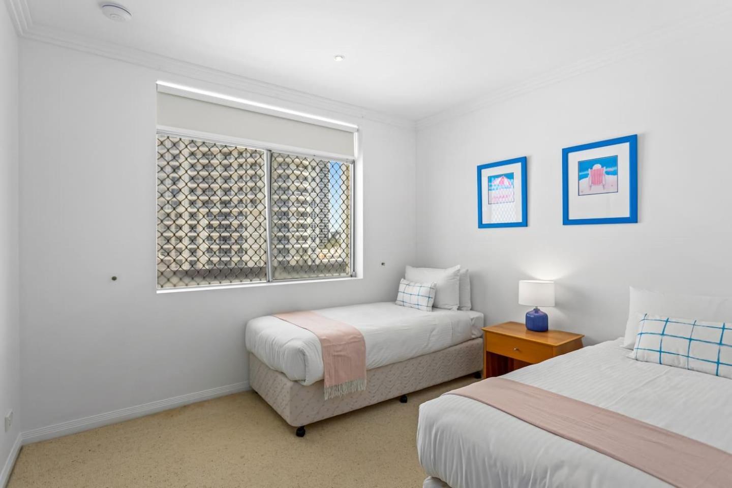 The Wave Watcher - A Breathtaking Oceanfront Haven Gold Coast