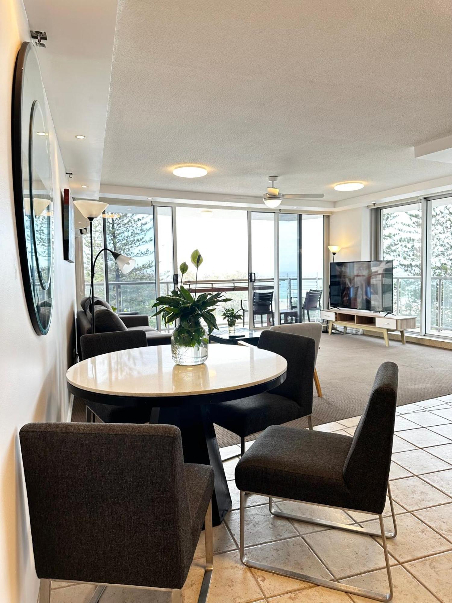 Core Beachfront 2 Bedrooms By Premium Apartamento Gold Coast