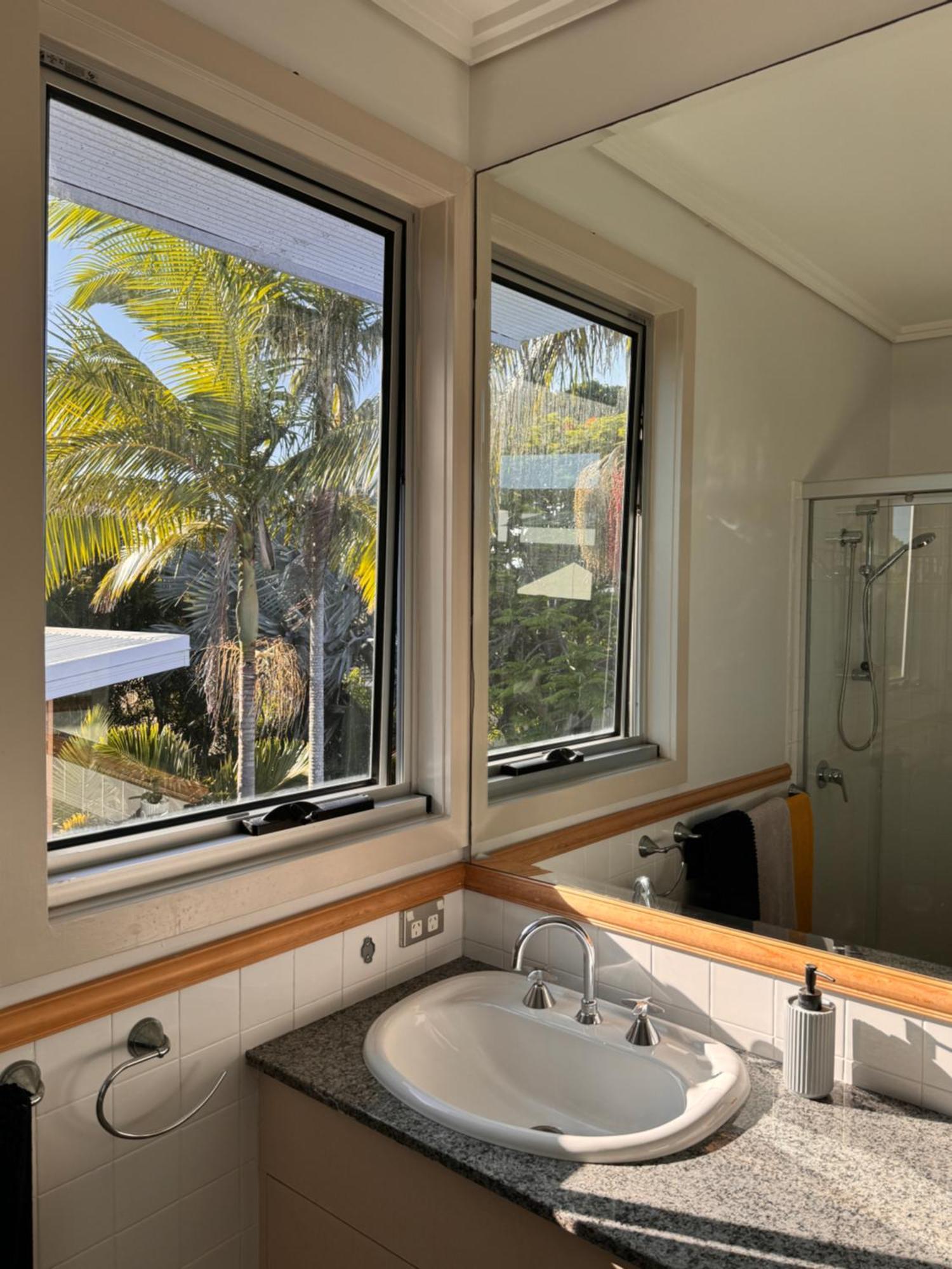 Tropical In Burleigh Holiday home *