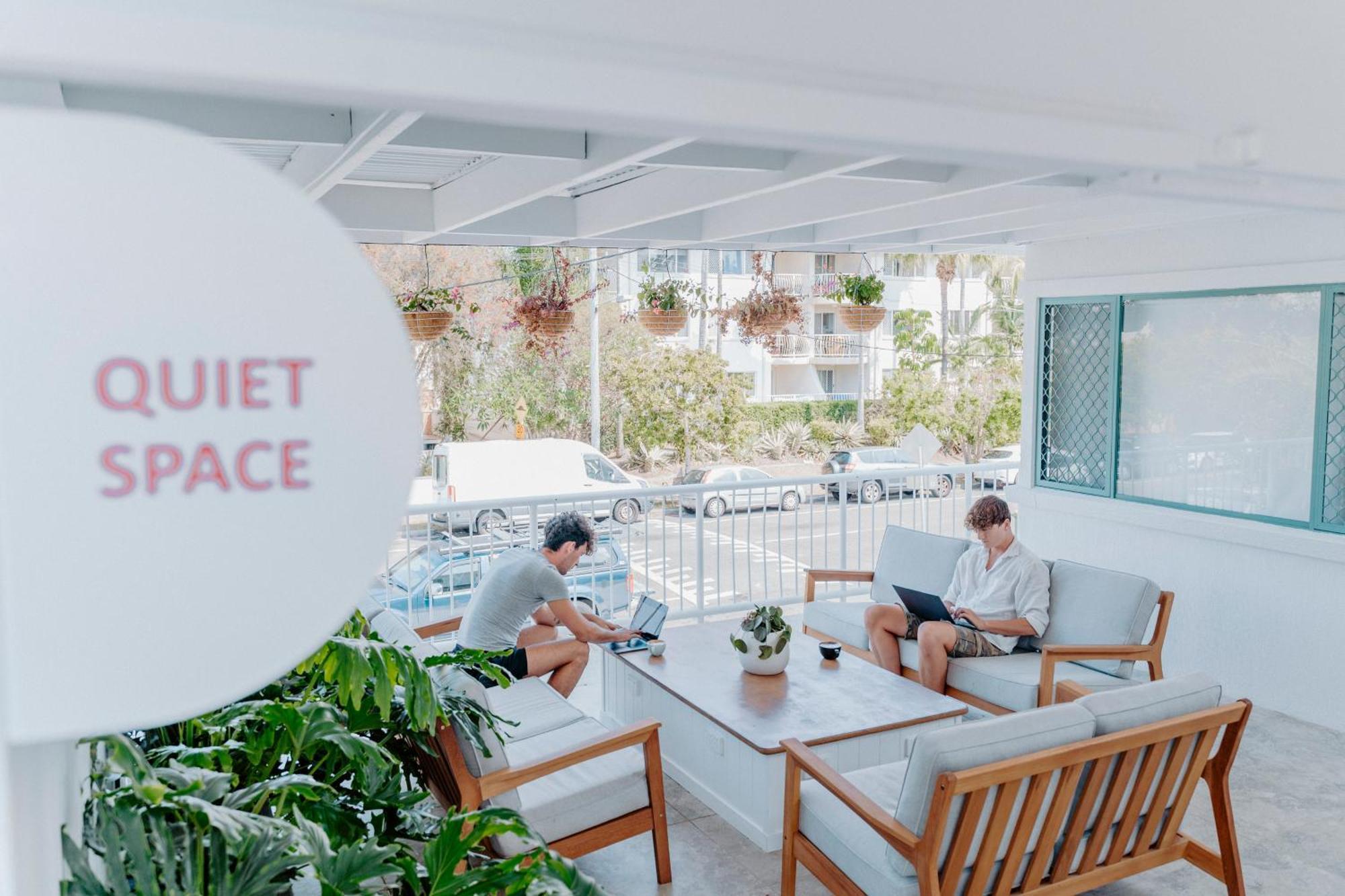Surf Boutique Backpackers - Free Breakfast Hostel *