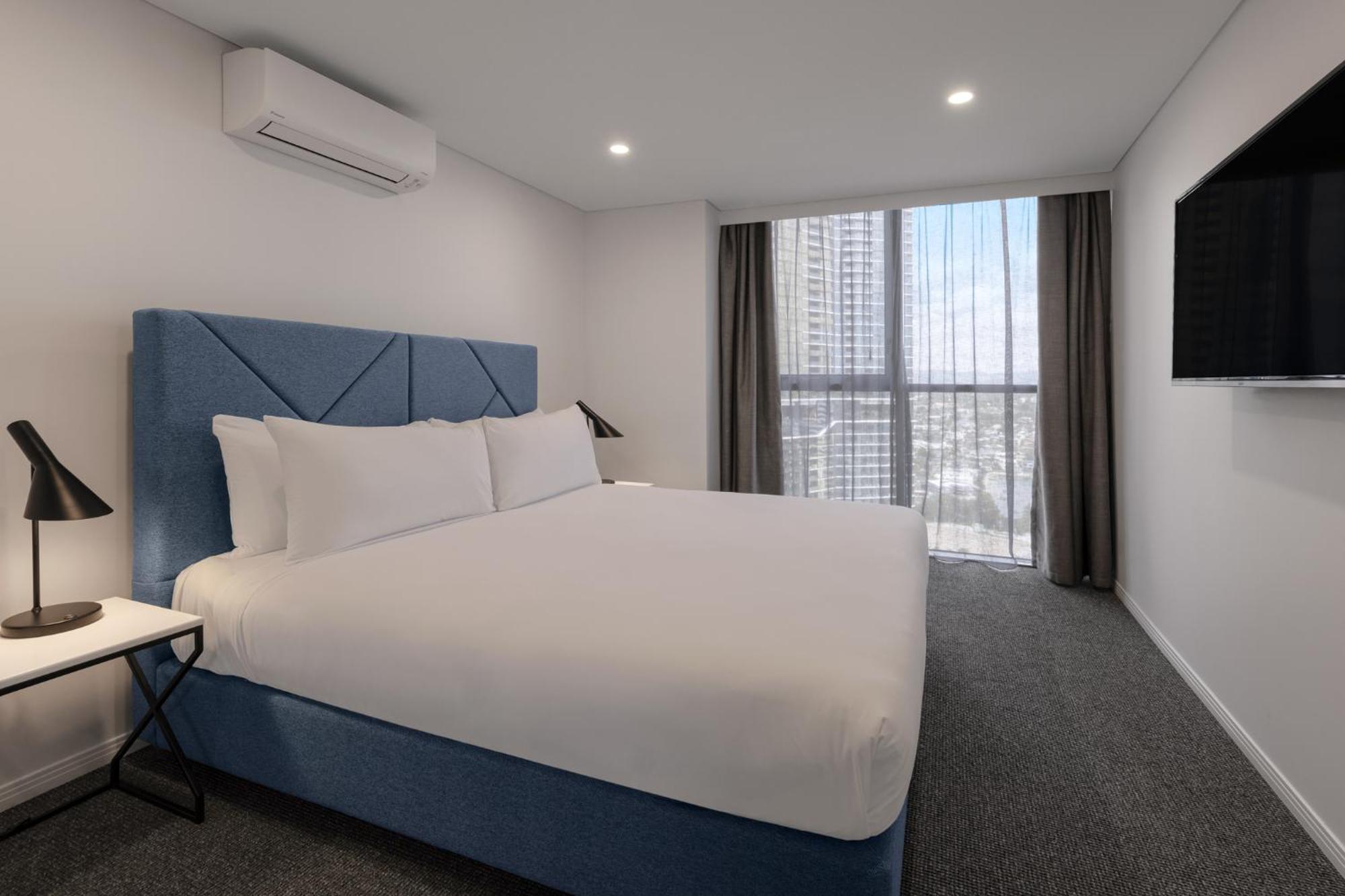 Meriton Broadbeach Gold Coast