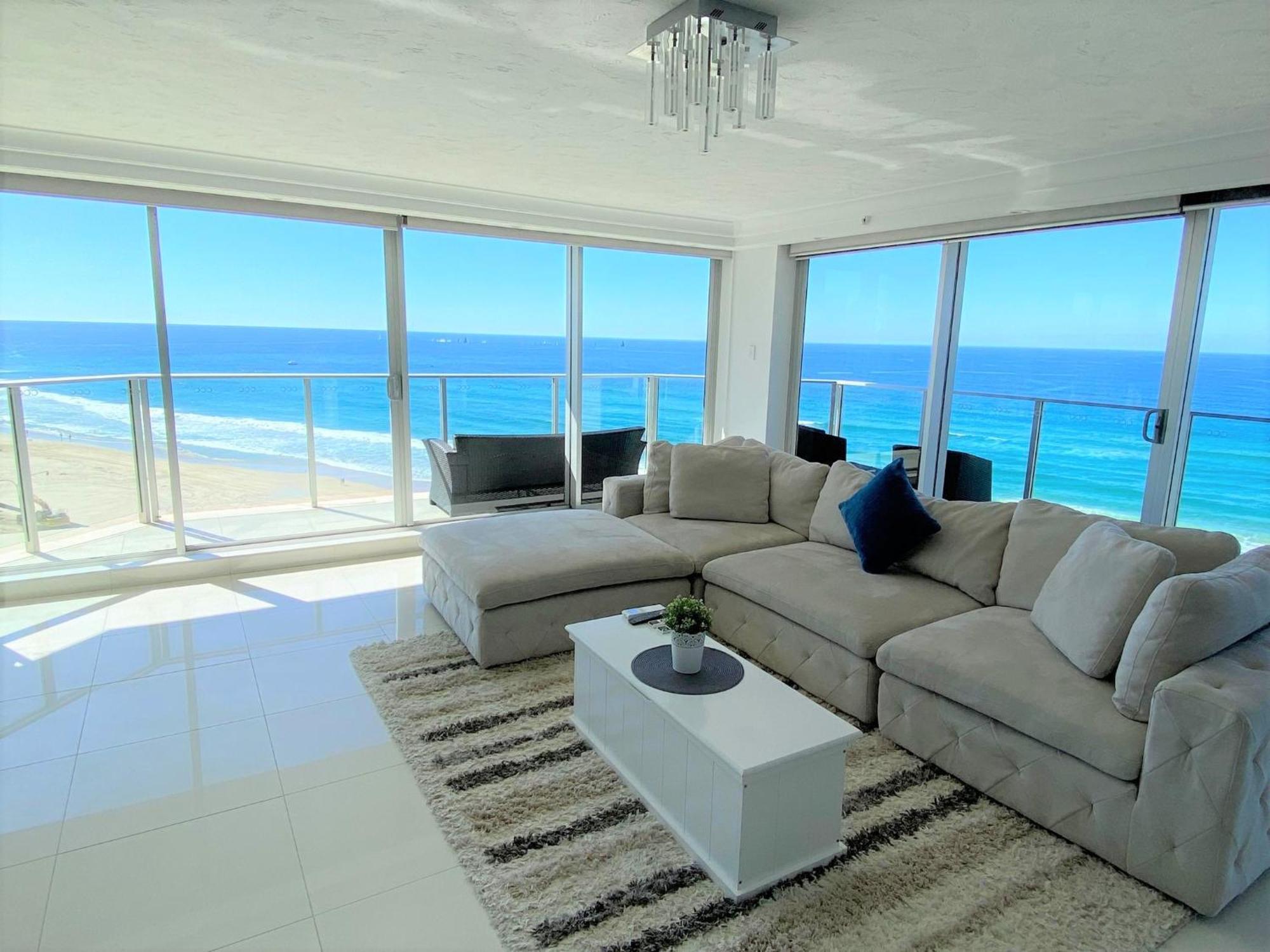Aparthotel Hi Surf Beachfront