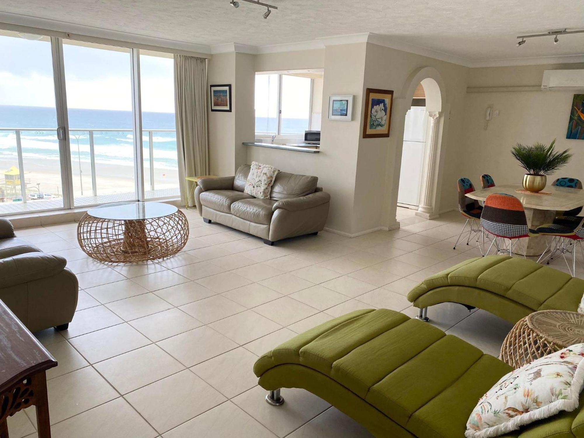 Hi Surf Beachfront Aparthotel Gold Coast