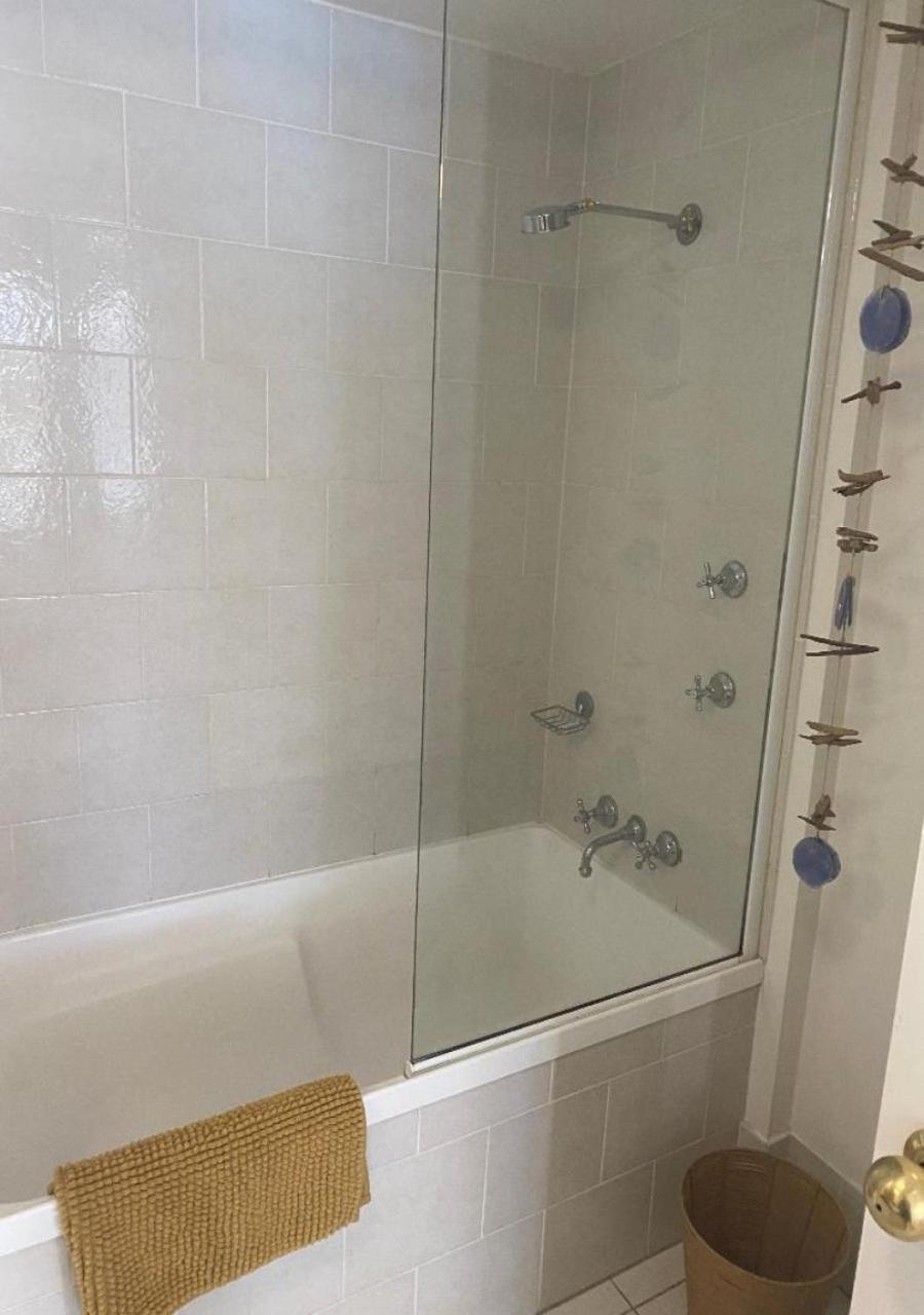 Apartment Location Location Location - Broadbeach :)