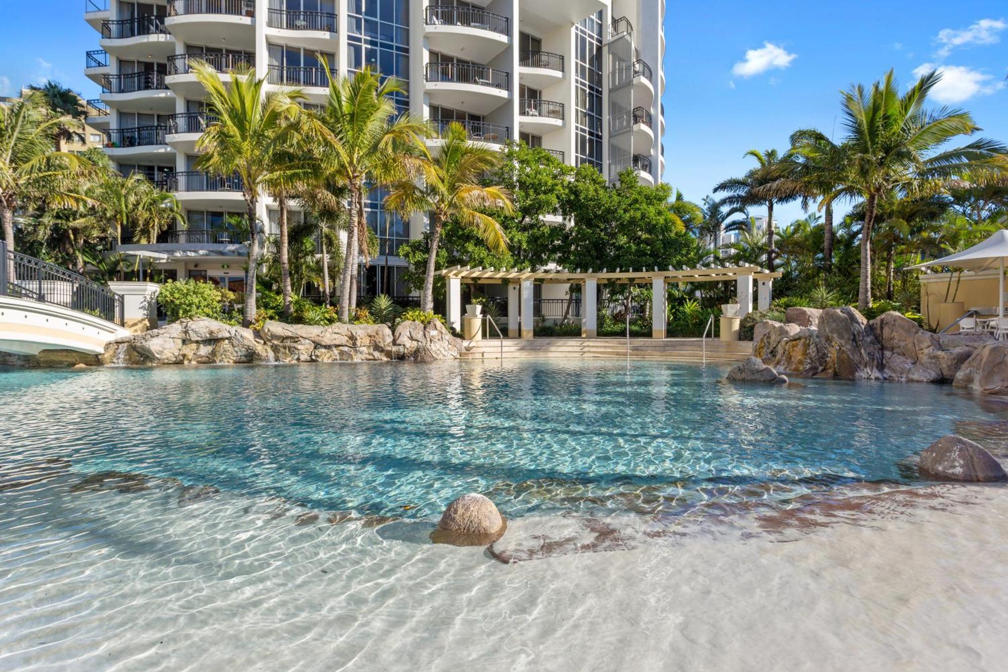 Chevron Renaissance Apartment Gold Coast