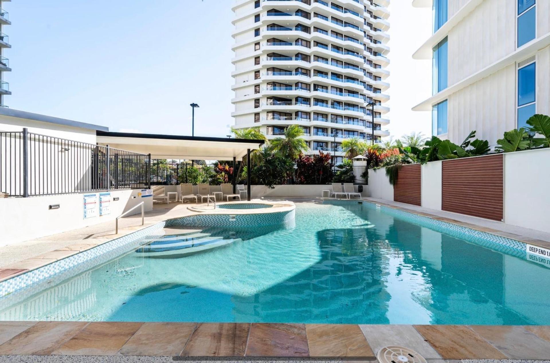 Beachside Beauty At Burleigh Pavilion! Apartment Gold Coast
