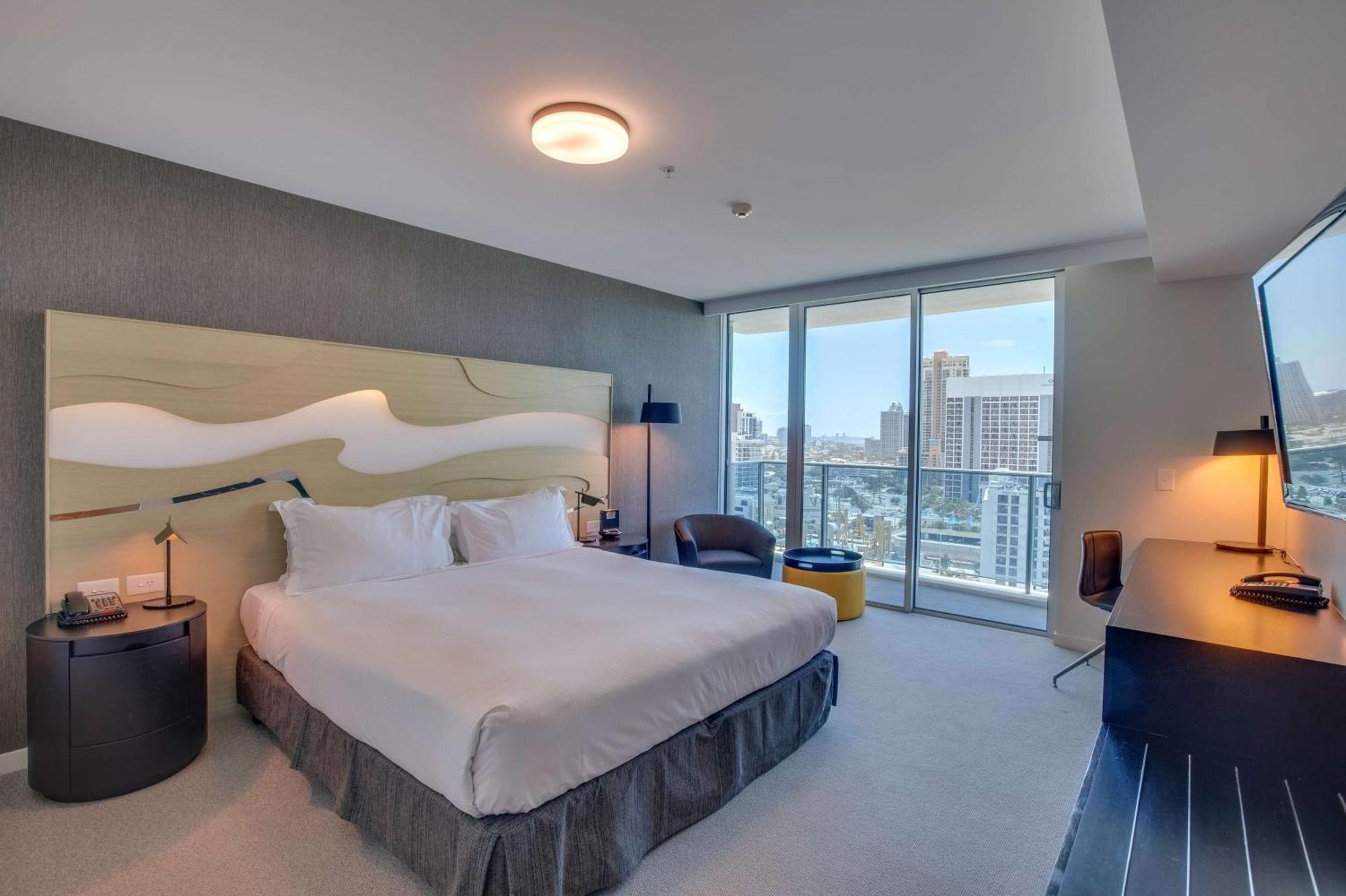 Hilton Surfers Paradise & Residences Resort