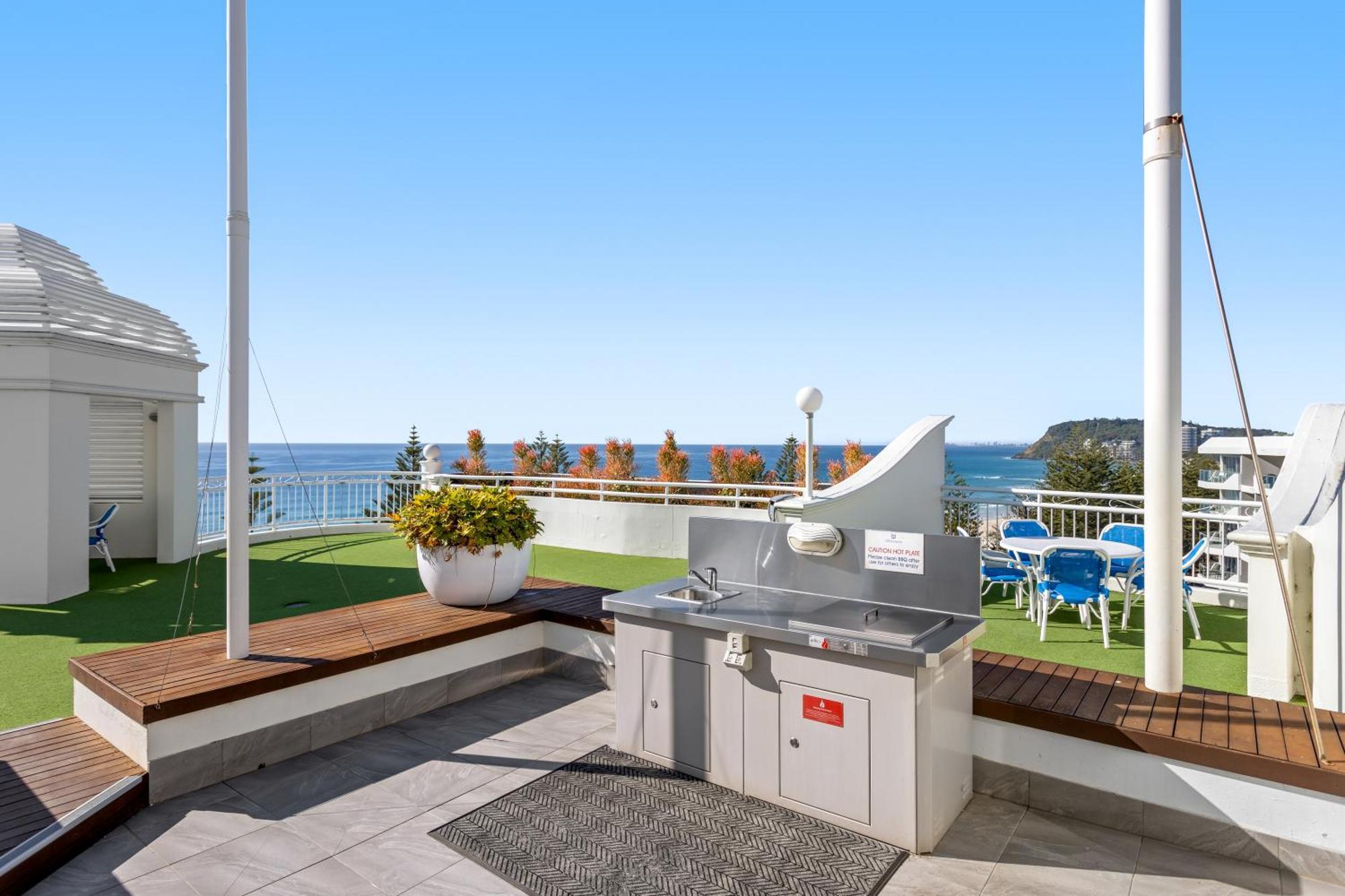 Aparthotel Ultiqa Burleigh Mediterranean 4*