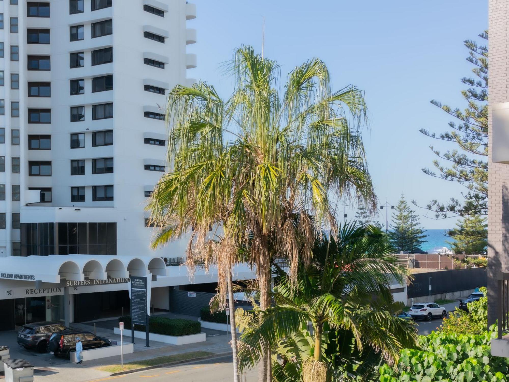 Trickett Gardens Aparthotel 3*