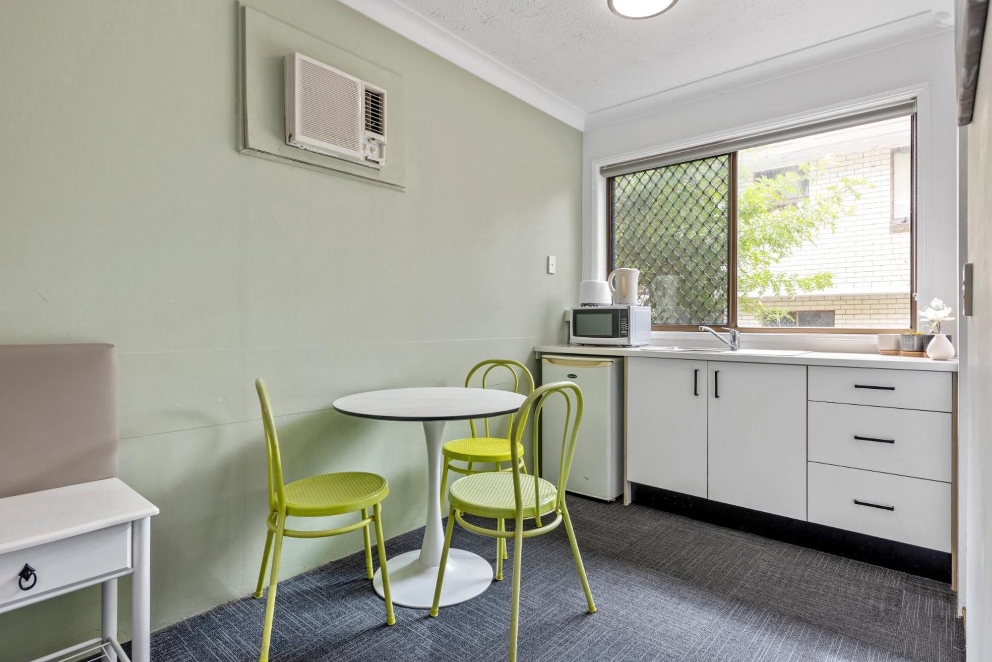 Motel Gold Coast Inn 3*