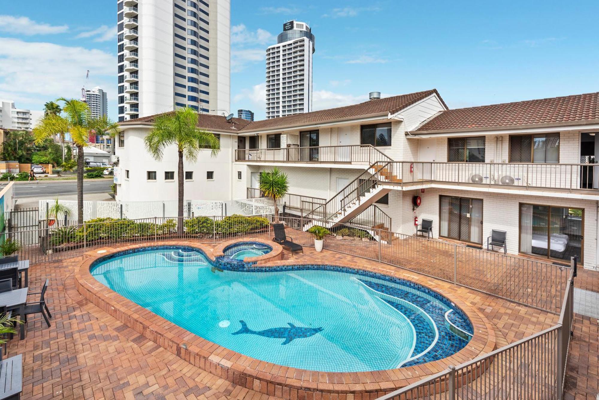 Gold Coast Inn 3*